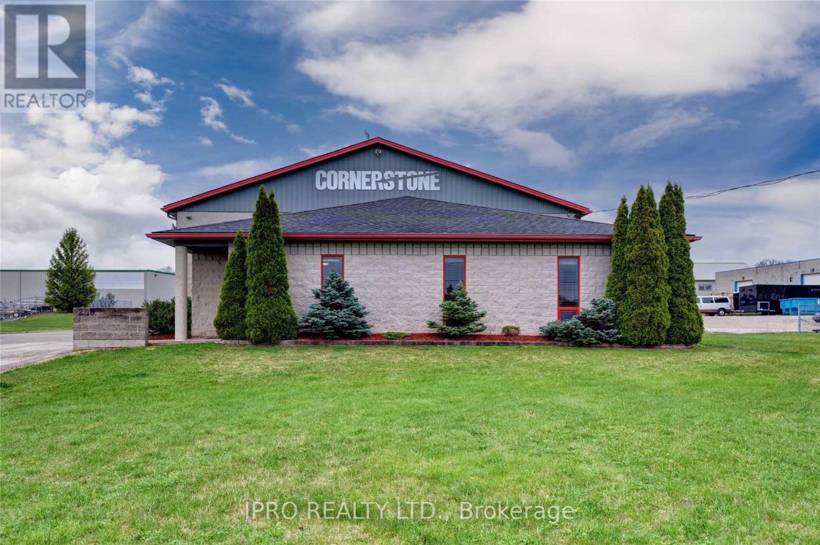 












258 PROSPECT STREET

,
Brant (South Dumfries),




Ontario
N0E1N0

