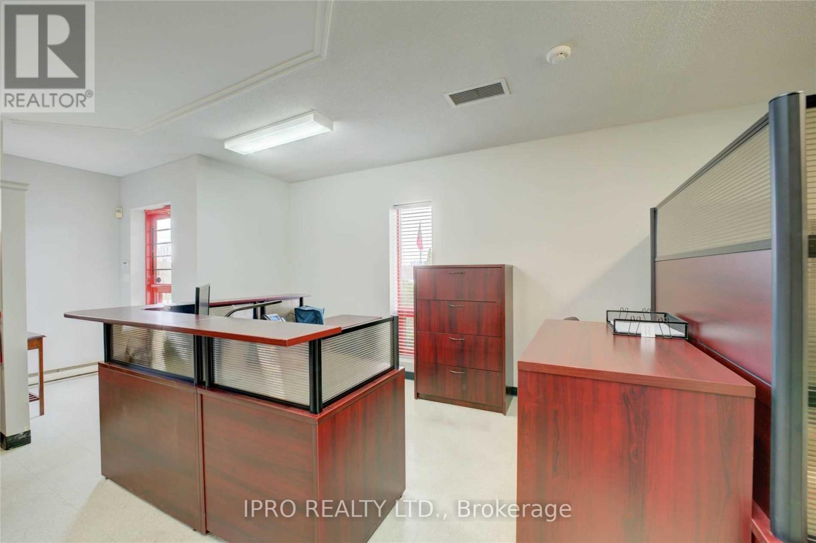 












258 PROSPECT STREET

,
Brant (South Dumfries),




Ontario
N0E1N0


