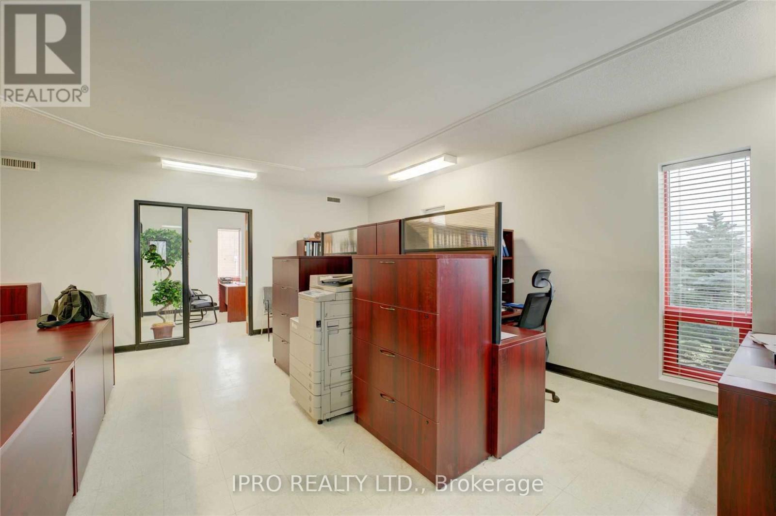 












258 PROSPECT STREET

,
Brant (South Dumfries),




Ontario
N0E1N0

