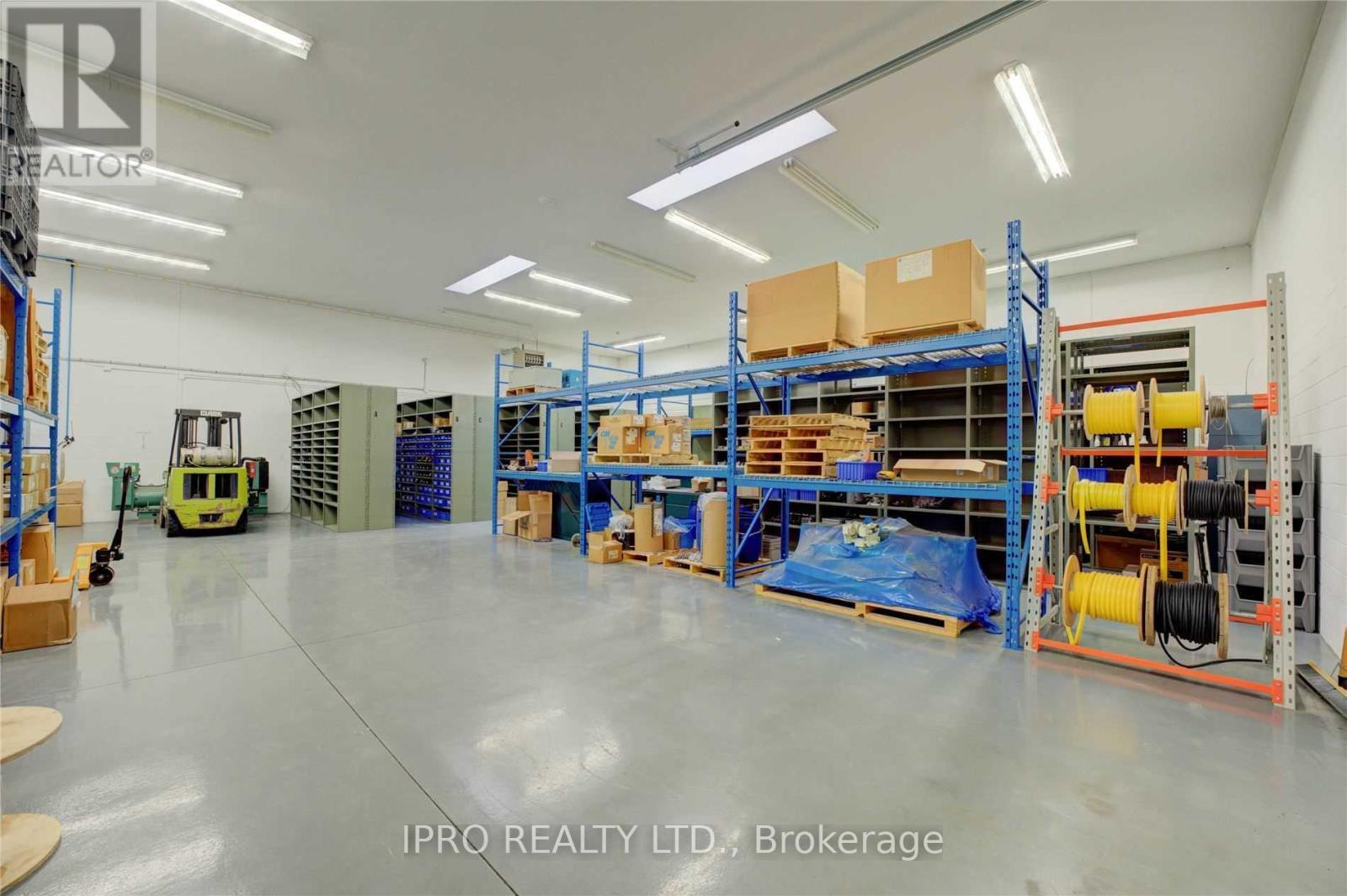 












258 PROSPECT STREET

,
Brant (South Dumfries),




Ontario
N0E1N0

