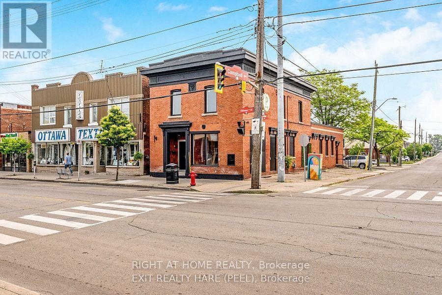 












MAIN - 262 OTTAWA STREET N

,
Hamilton (Crown Point),




Ontario
L8H3Z9


