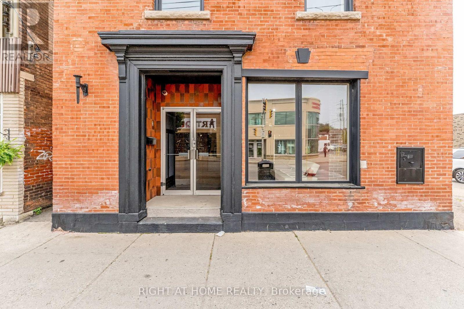 












MAIN - 262 OTTAWA STREET N

,
Hamilton (Crown Point),




Ontario
L8H3Z9


