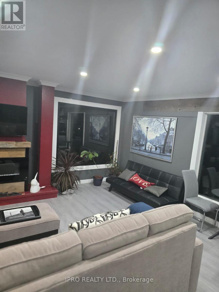 












487412 30TH SIDE ROAD

,
Mono,




Ontario
L0N1S0

