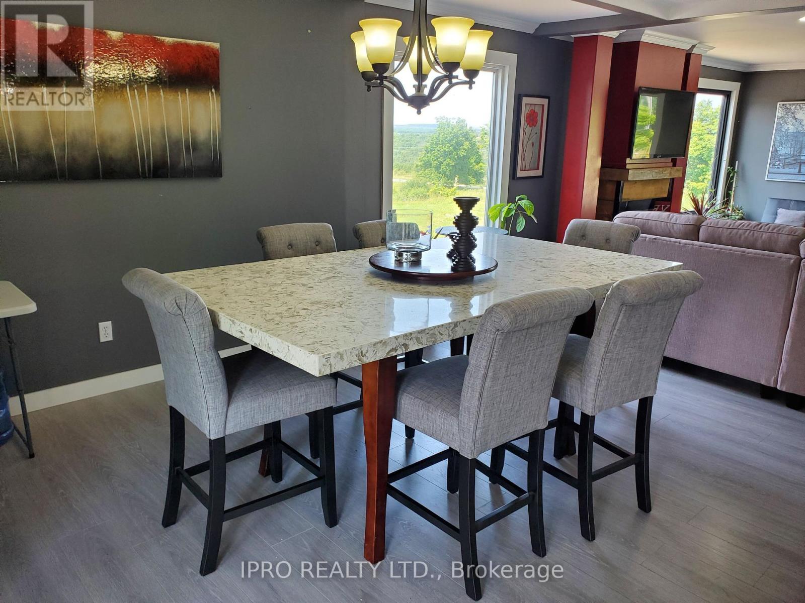 












487412 30TH SIDE ROAD

,
Mono,




Ontario
L0N1S0

