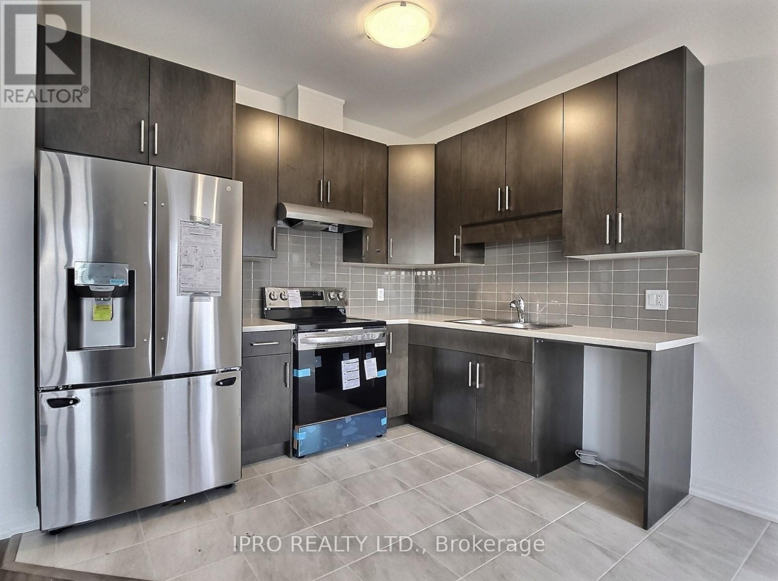 












96 WILLSON DRIVE

,
Thorold (562 - Hurricane/Merrittville),




Ontario
L2V0G7

