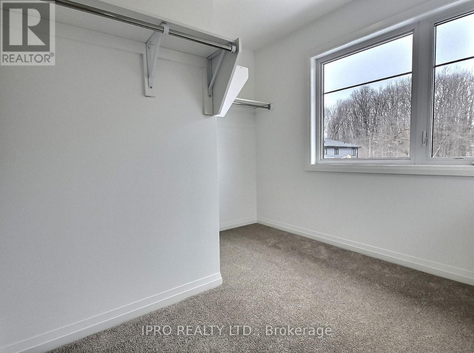 












96 WILLSON DRIVE

,
Thorold (562 - Hurricane/Merrittville),




Ontario
L2V0G7

