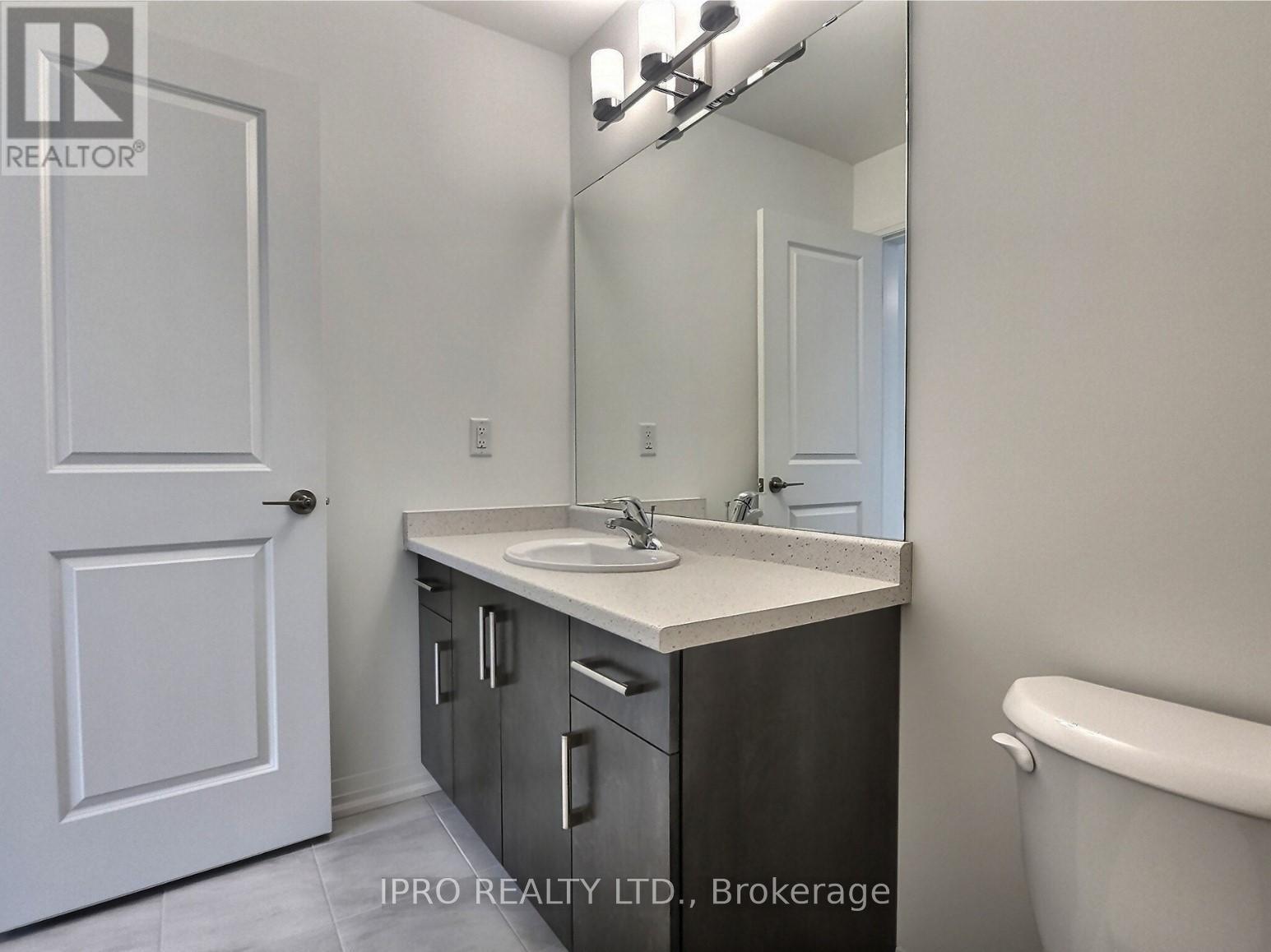 












96 WILLSON DRIVE

,
Thorold (562 - Hurricane/Merrittville),




Ontario
L2V0G7

