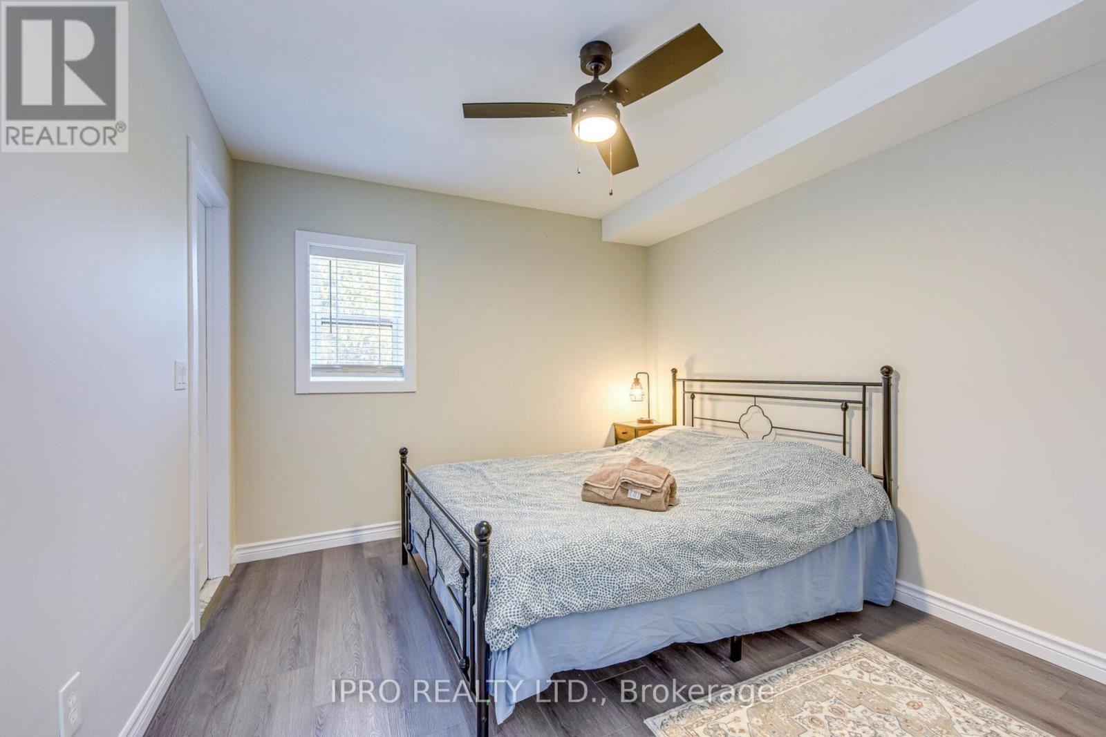 












3590 LAKESHORE ROAD

,
Lincoln (980 - Lincoln-Jordan/Vineland),




Ontario
L0R1B1

