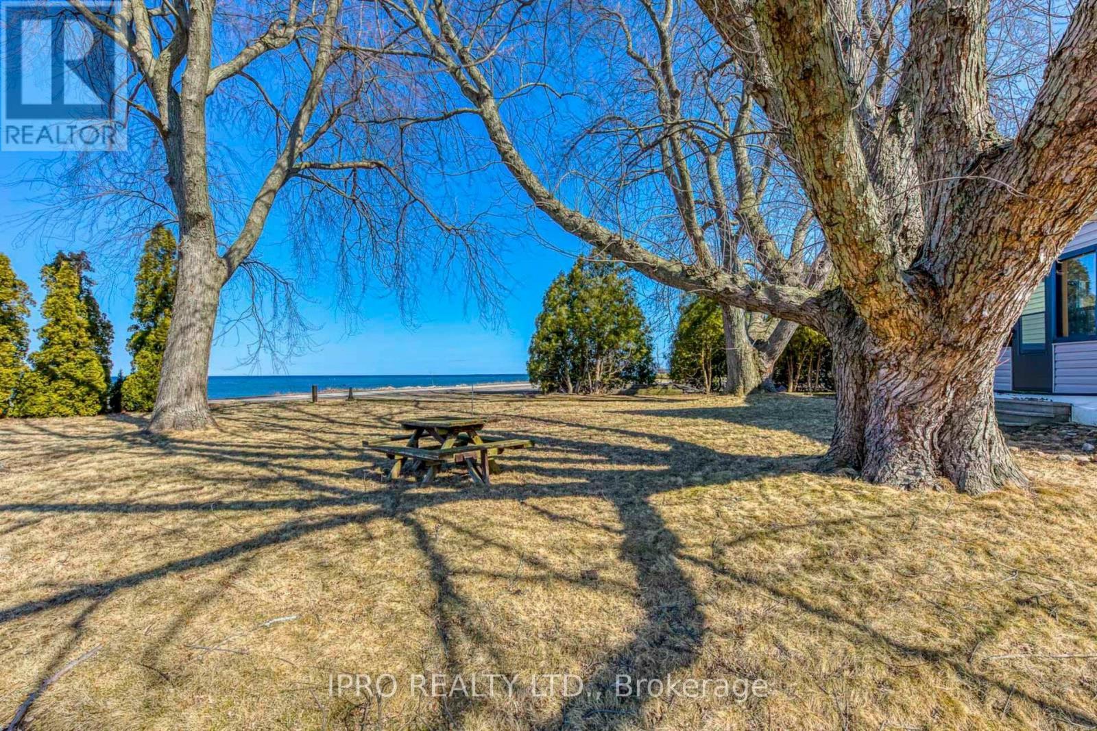 












3590 LAKESHORE ROAD

,
Lincoln (980 - Lincoln-Jordan/Vineland),




Ontario
L0R1B1

