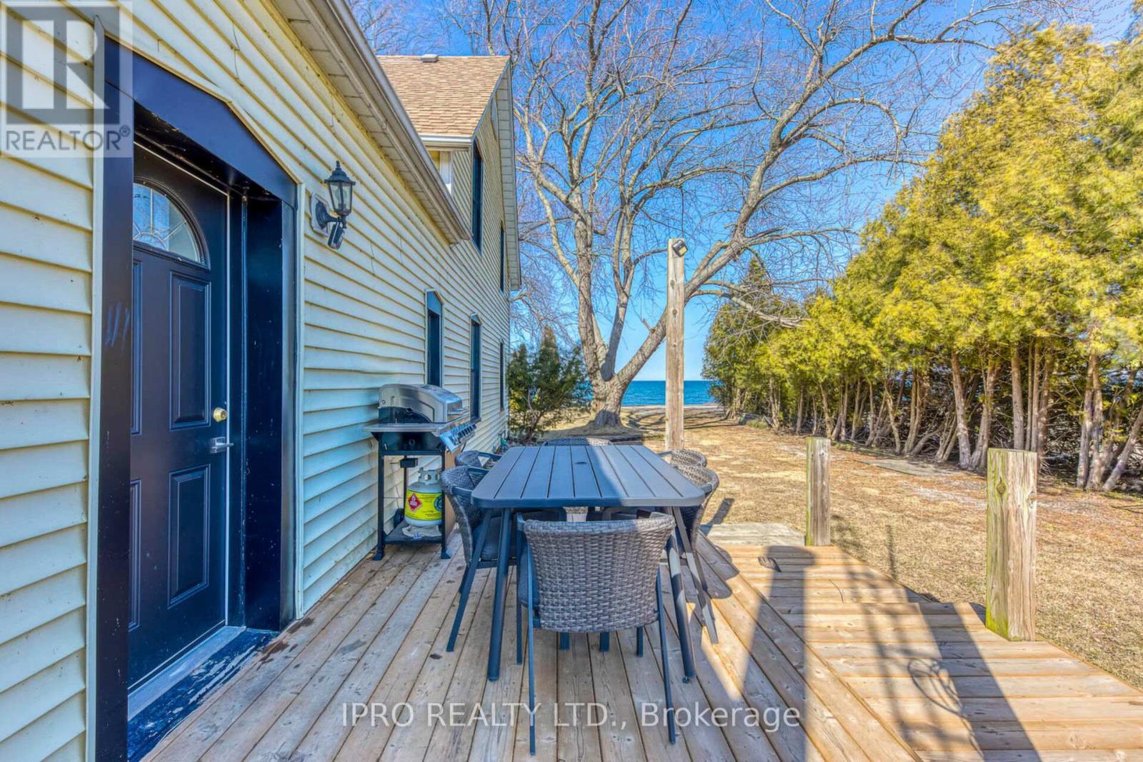 












3590 LAKESHORE ROAD

,
Lincoln (980 - Lincoln-Jordan/Vineland),




Ontario
L0R1B1

