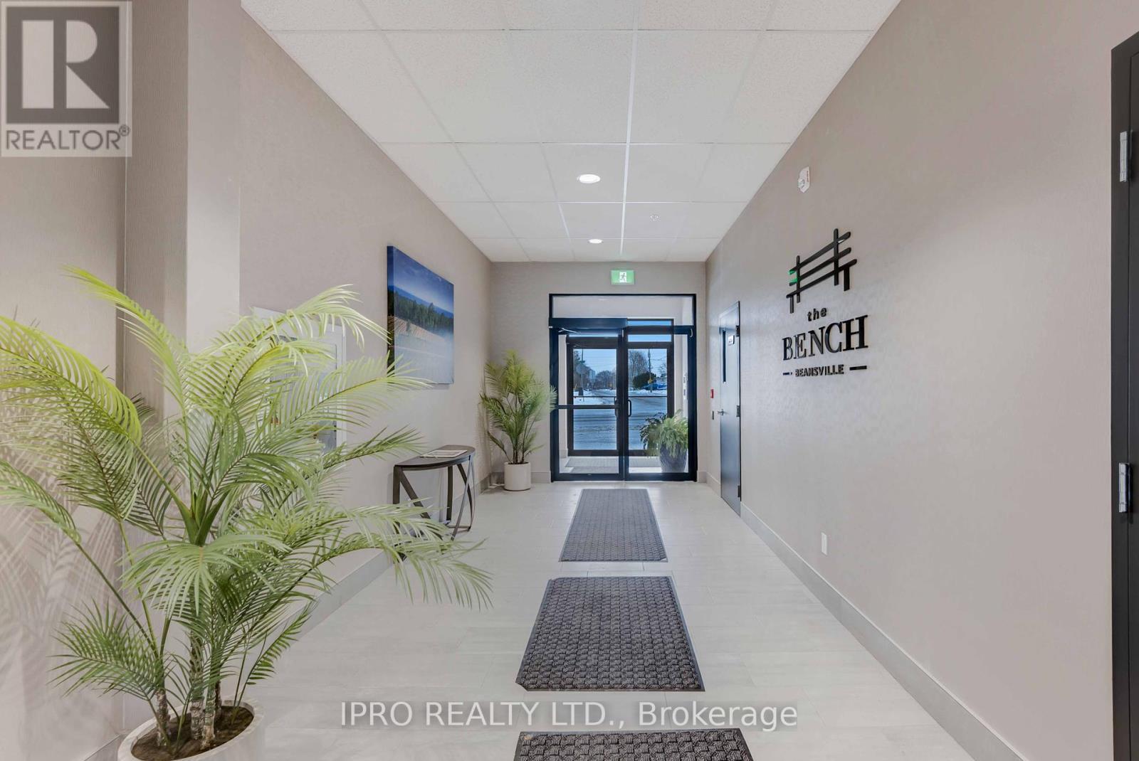 












4514 ONTARIO STREET

,
Lincoln (982 - Beamsville),




Ontario
L3J2J4

