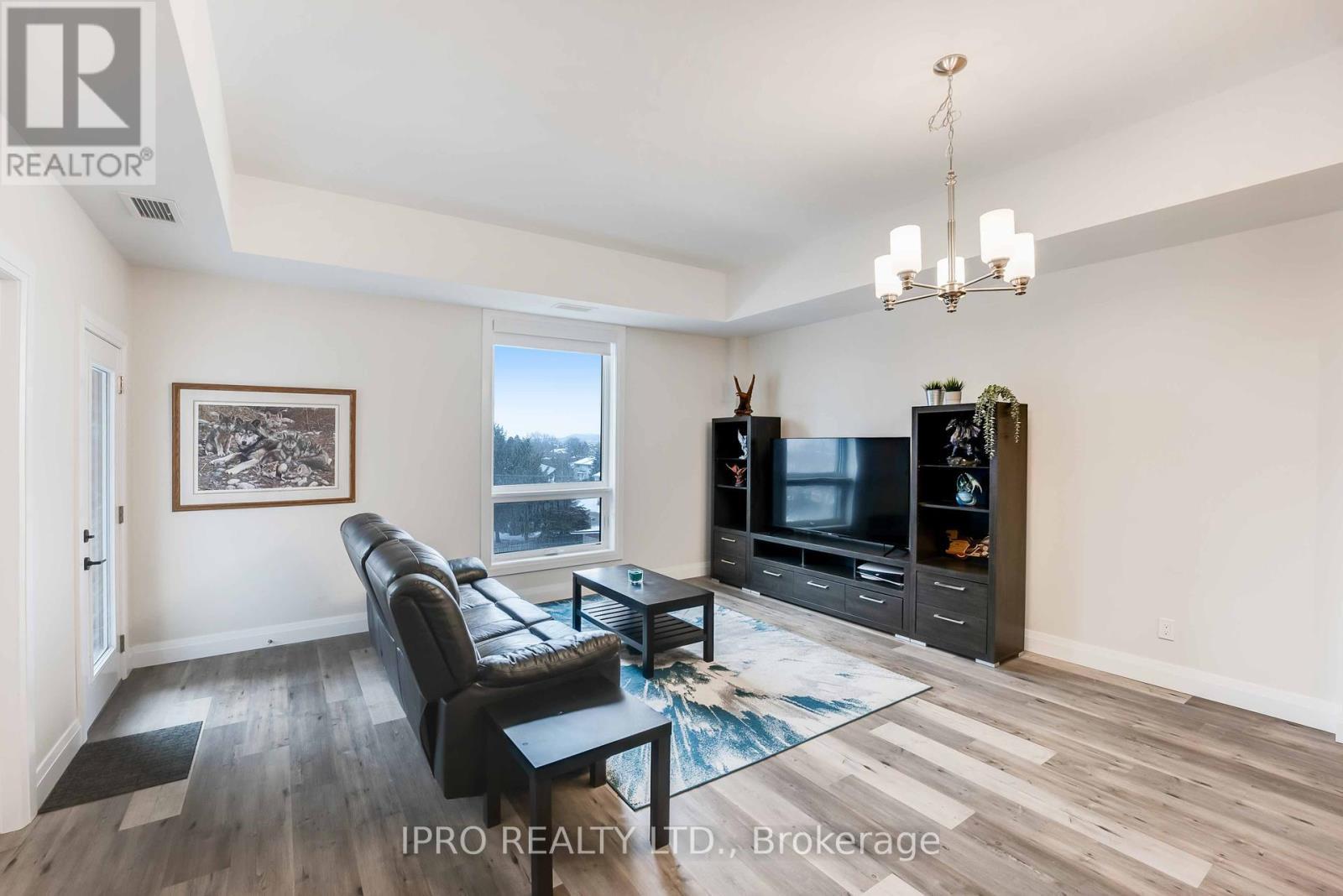 












4514 ONTARIO STREET

,
Lincoln (982 - Beamsville),




Ontario
L3J2J4

