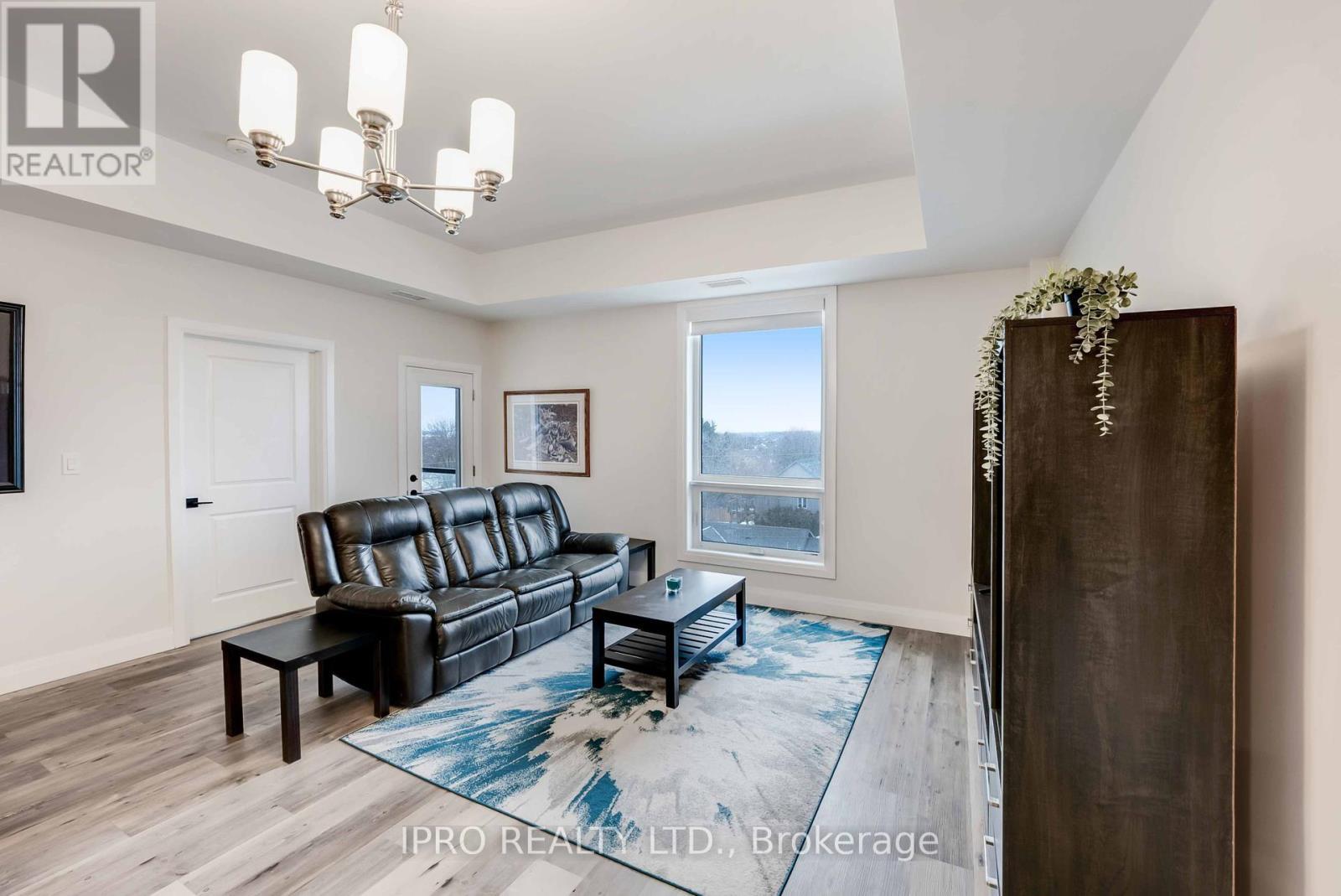 












4514 ONTARIO STREET

,
Lincoln (982 - Beamsville),




Ontario
L3J2J4

