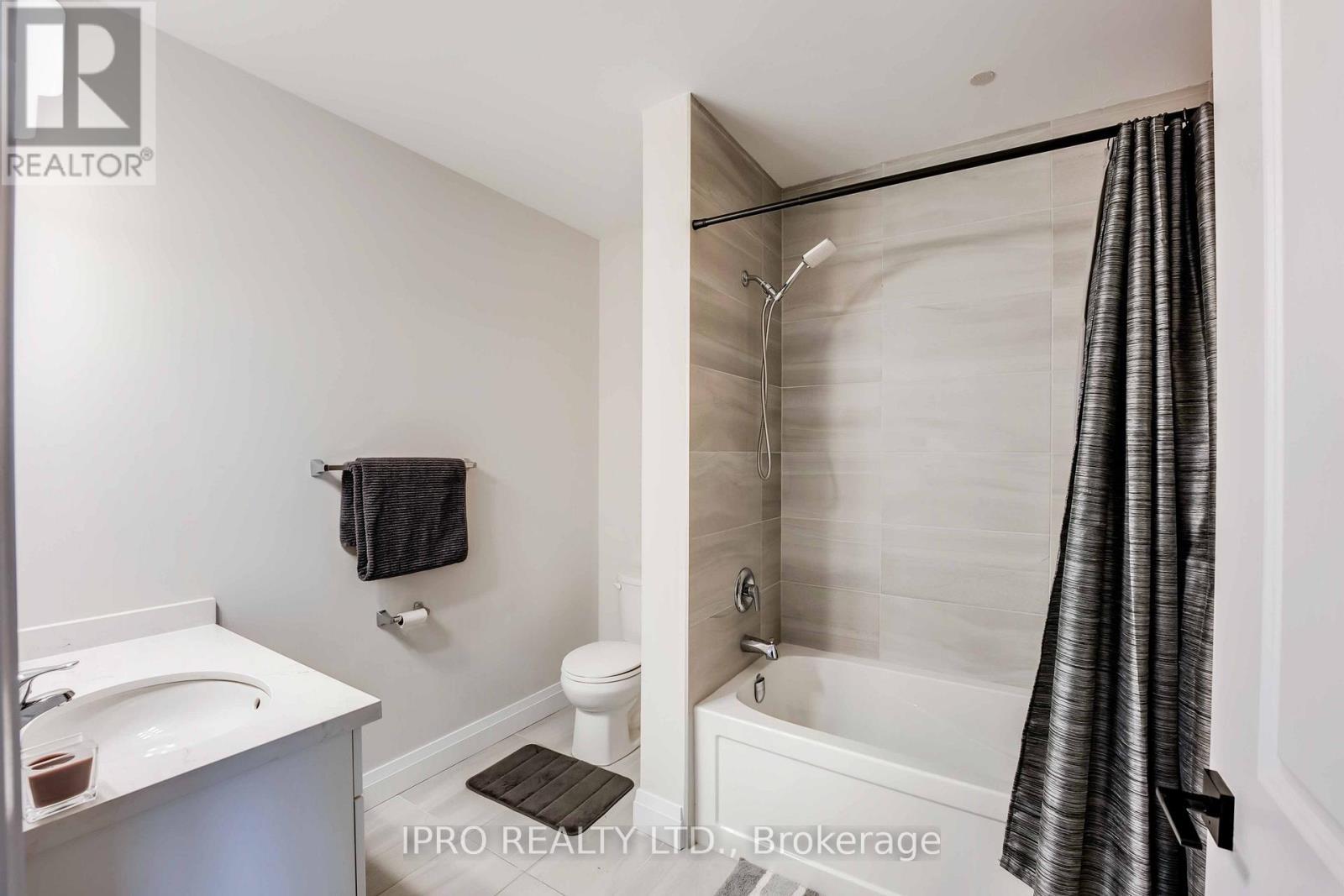 












4514 ONTARIO STREET

,
Lincoln (982 - Beamsville),




Ontario
L3J2J4

