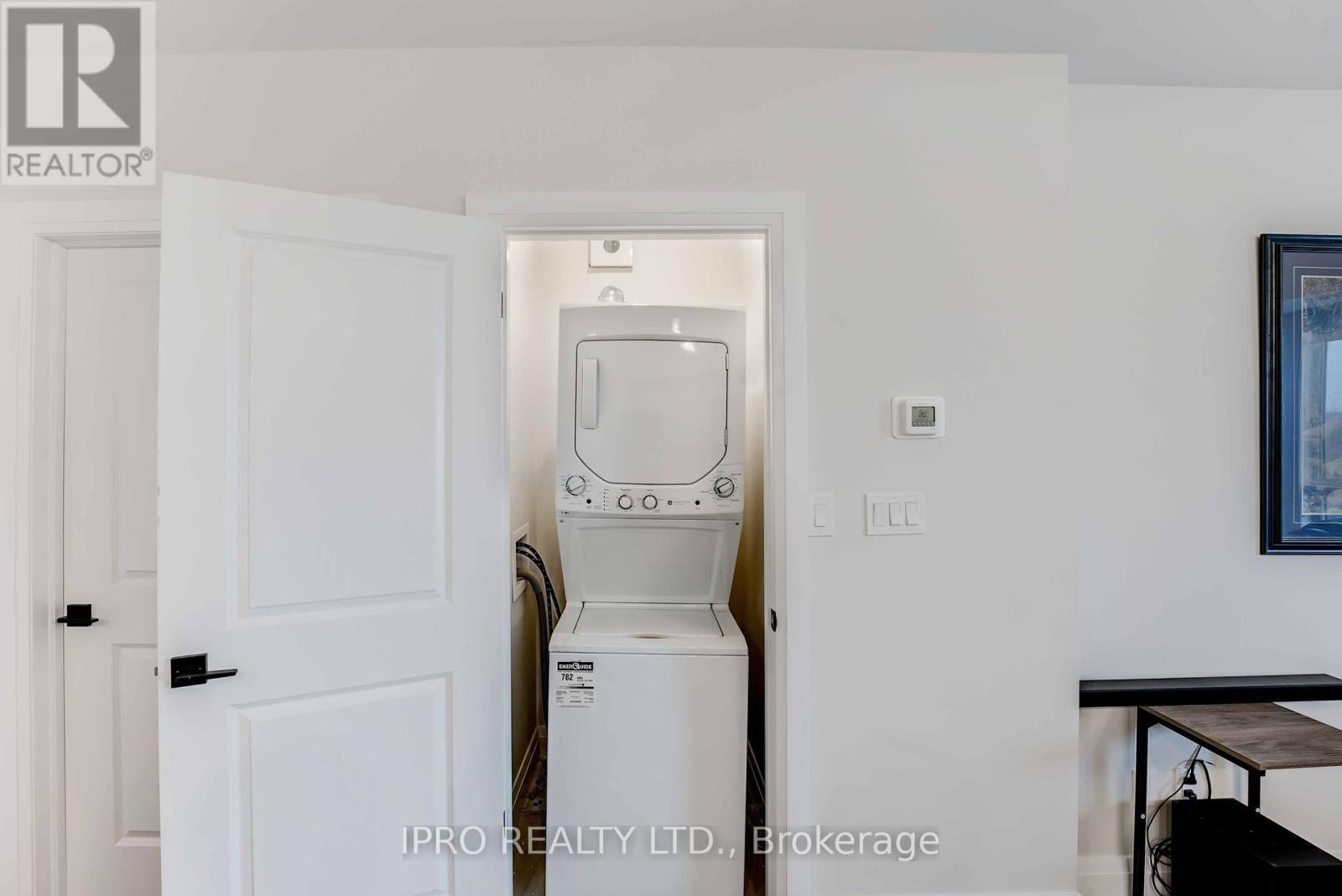 












4514 ONTARIO STREET

,
Lincoln (982 - Beamsville),




Ontario
L3J2J4

