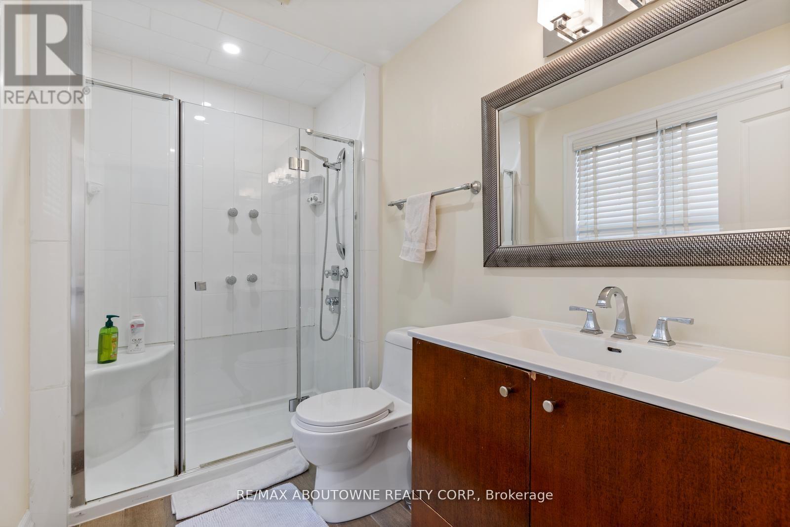












1073 NORTH SERVICE ROAD

,
Hamilton (Stoney Creek),




Ontario
L8E5E1

