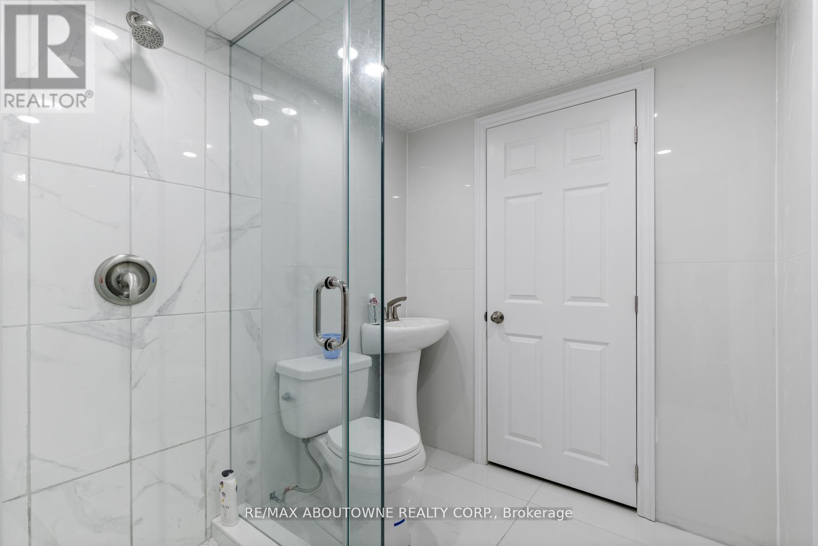 












1073 NORTH SERVICE ROAD

,
Hamilton (Stoney Creek),




Ontario
L8E5E1

