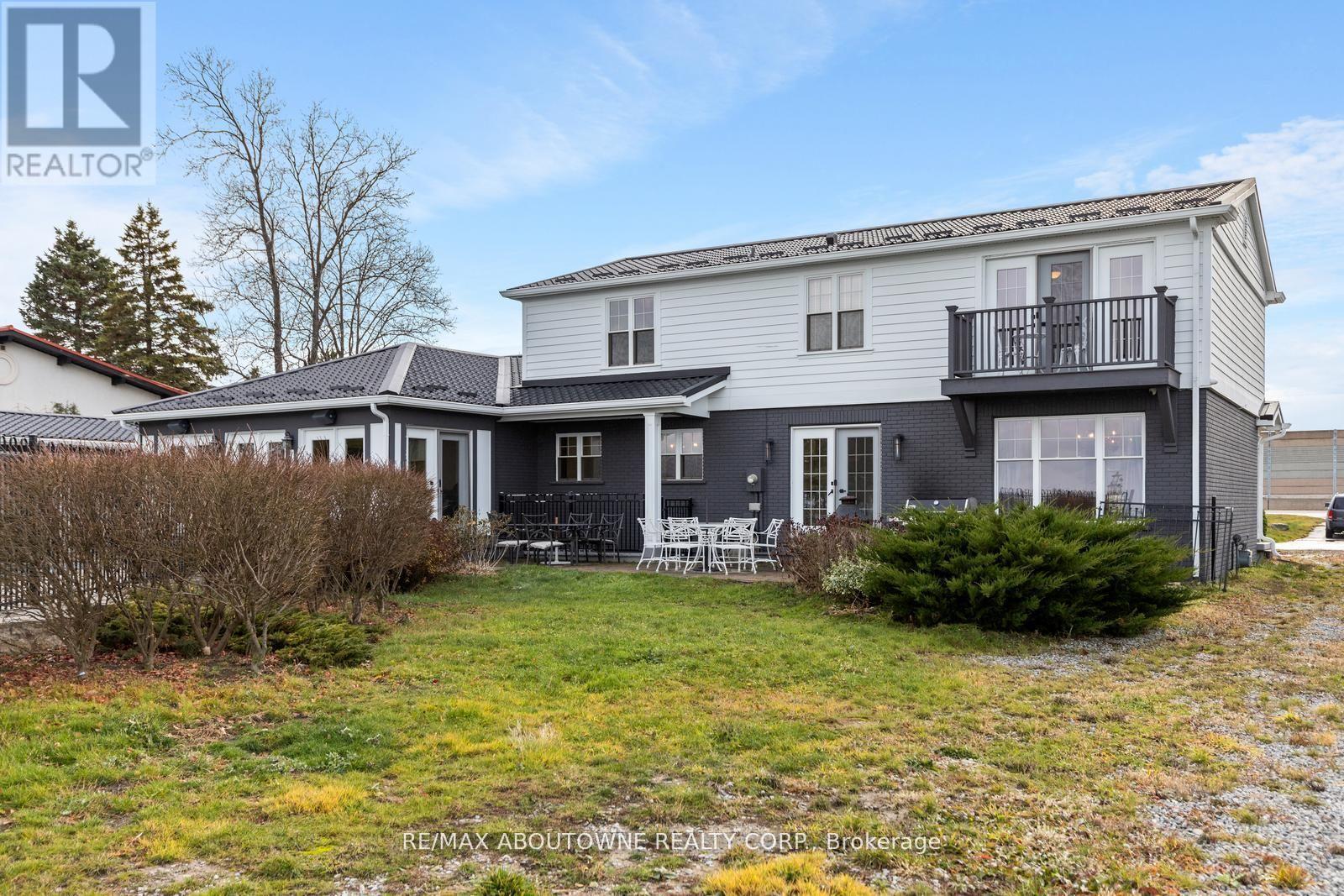 












1073 NORTH SERVICE ROAD

,
Hamilton (Stoney Creek),




Ontario
L8E5E1


