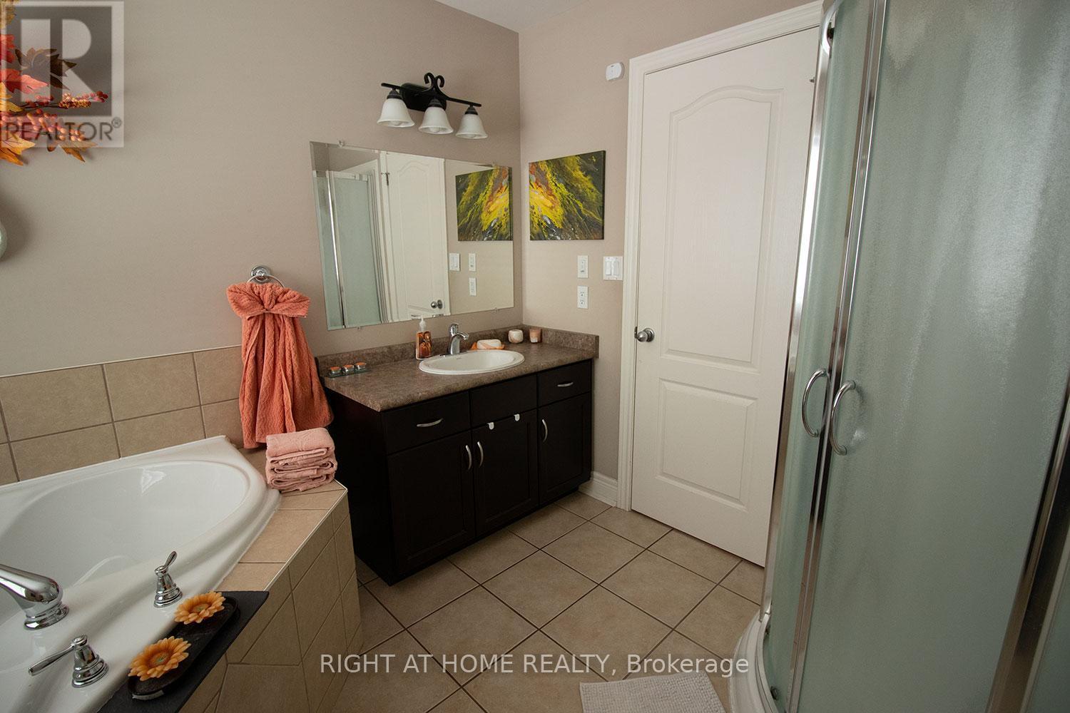 












279 SOUTH STREET E

,
West Grey,




Ontario
N0G1R0

