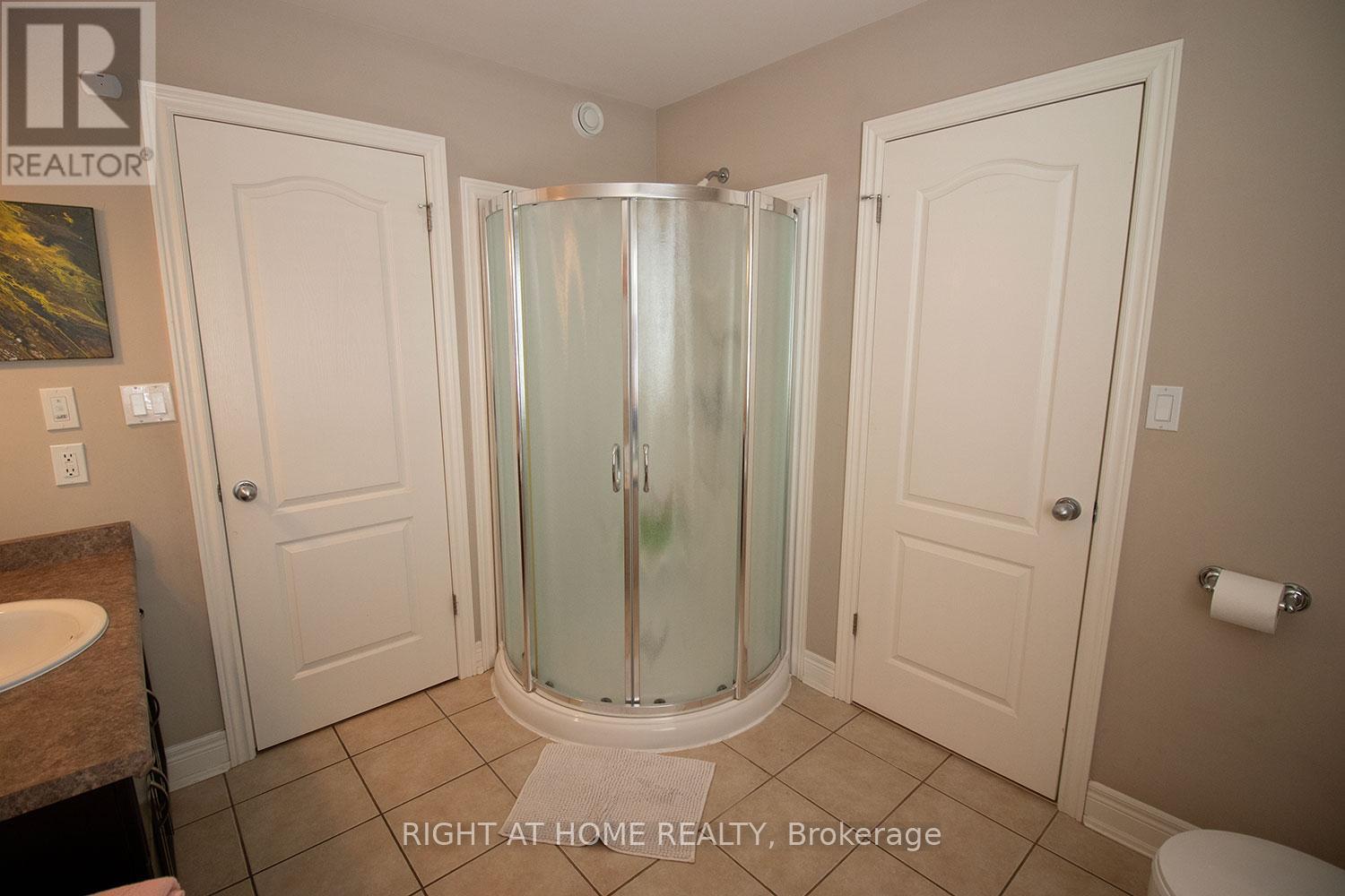 












279 SOUTH STREET E

,
West Grey,




Ontario
N0G1R0

