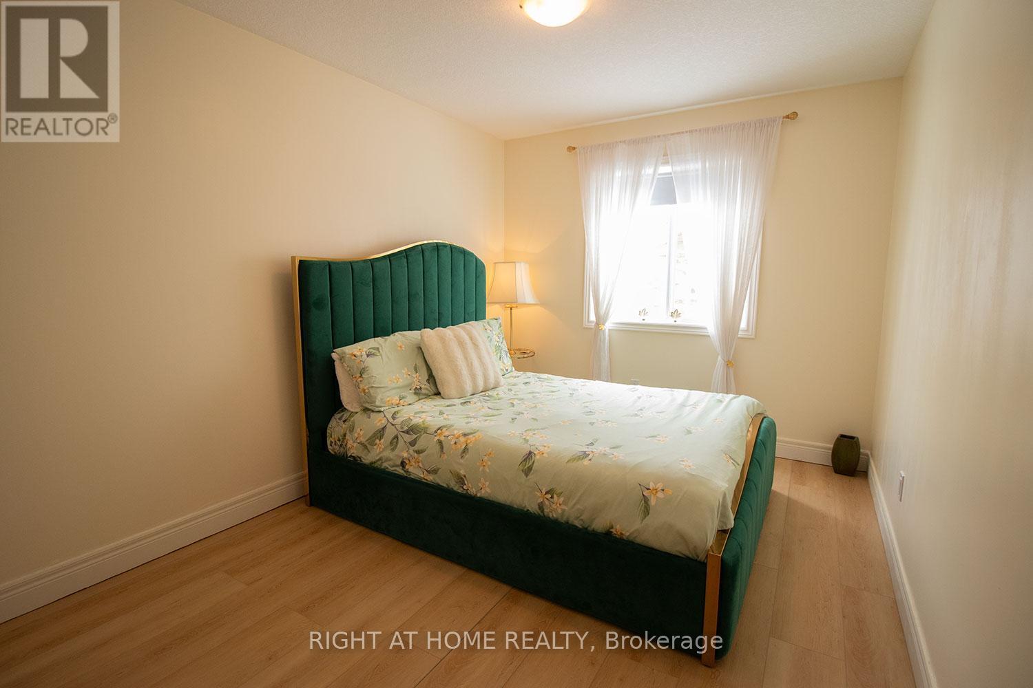 












279 SOUTH STREET E

,
West Grey,




Ontario
N0G1R0

