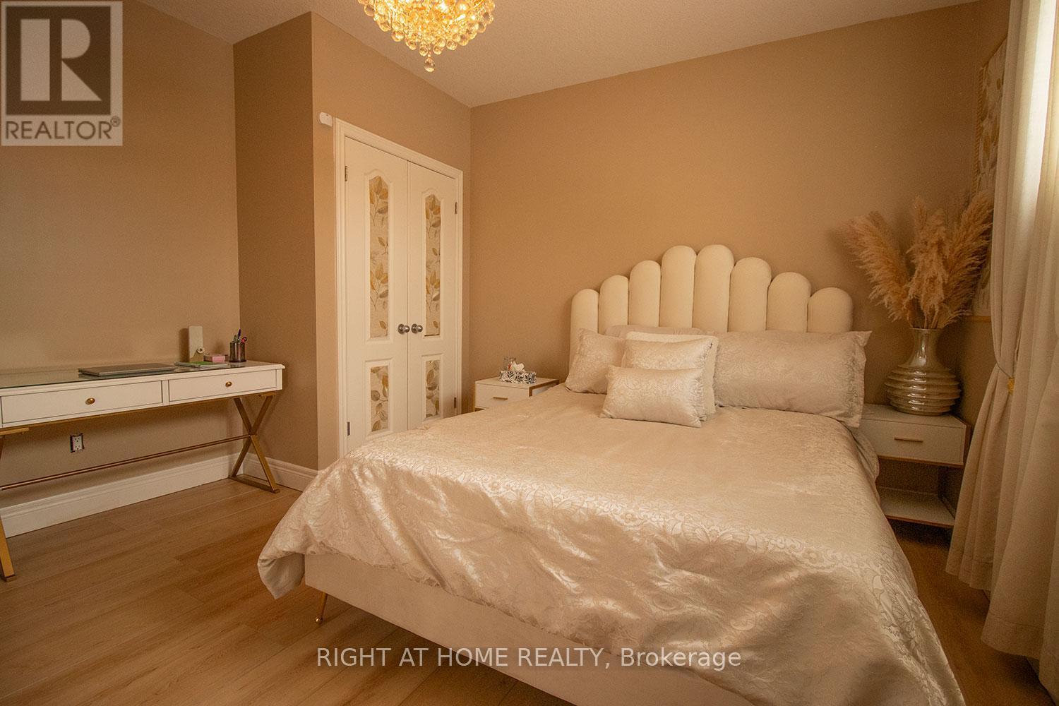 












279 SOUTH STREET E

,
West Grey,




Ontario
N0G1R0

