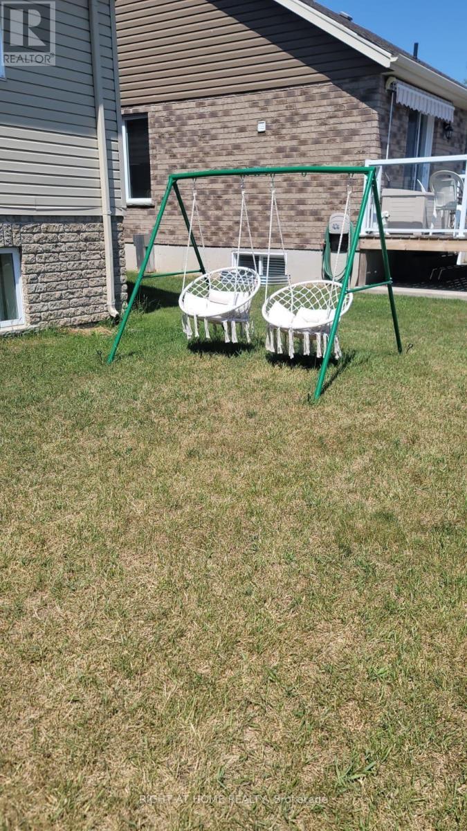 












279 SOUTH STREET E

,
West Grey,




Ontario
N0G1R0

