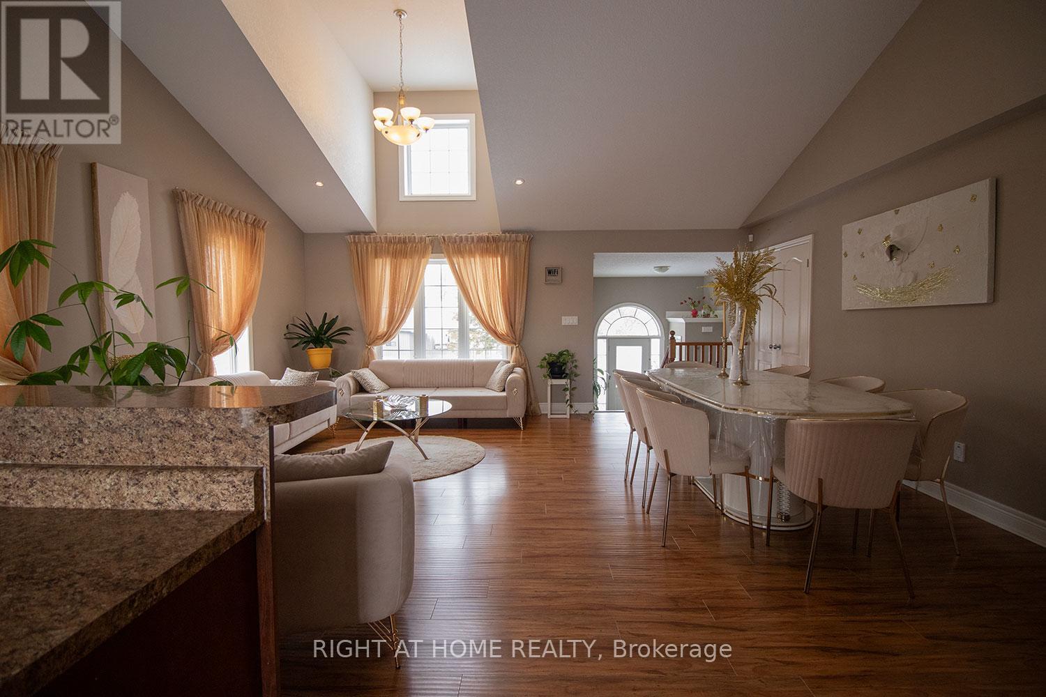 












279 SOUTH STREET E

,
West Grey,




Ontario
N0G1R0

