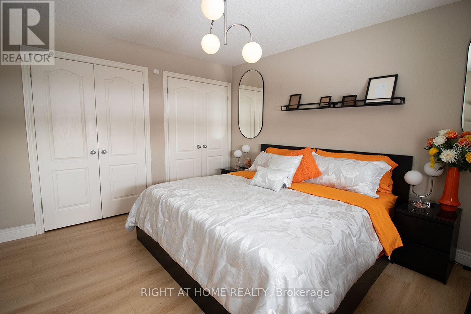 












279 SOUTH STREET E

,
West Grey,




Ontario
N0G1R0

