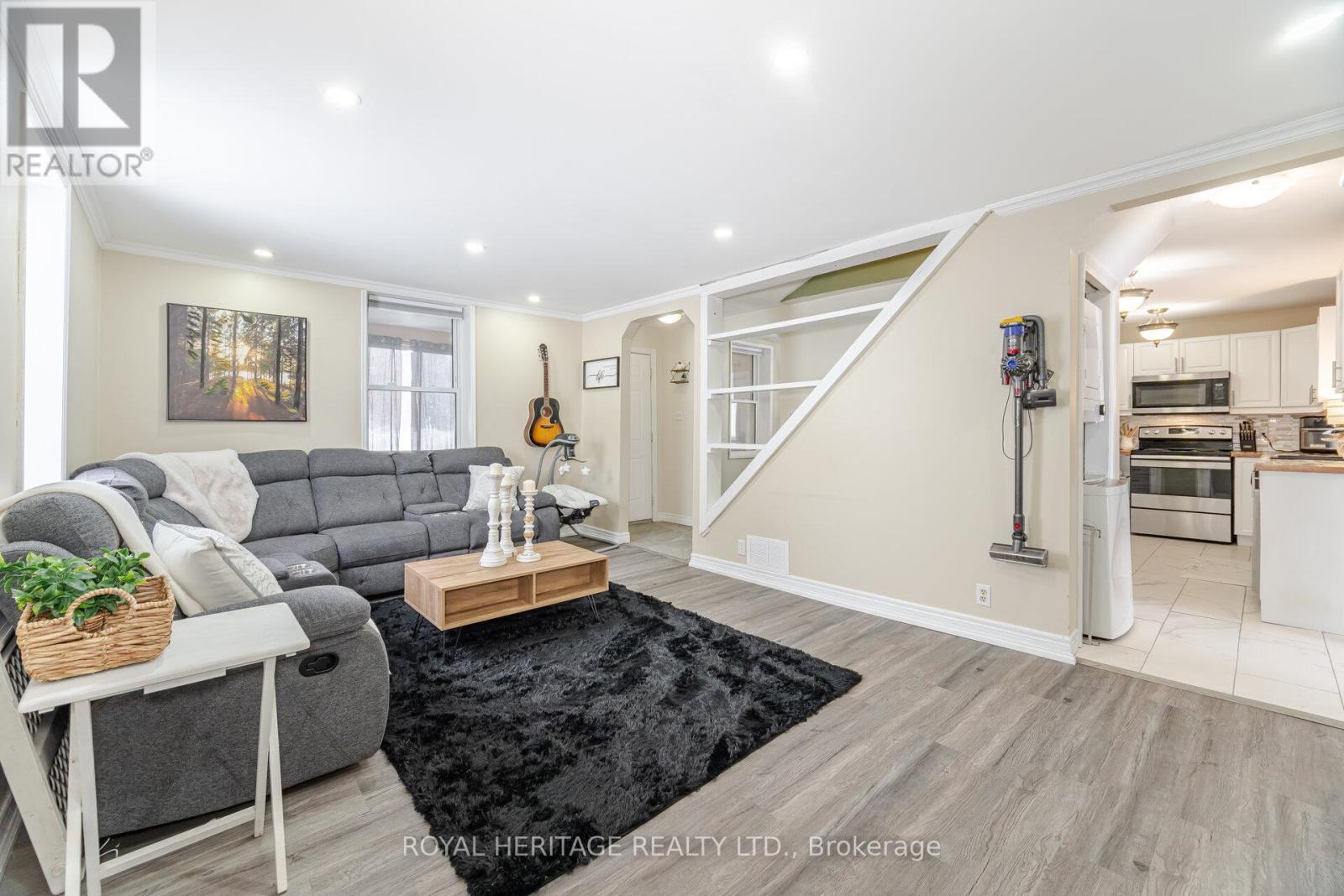 












381 MAIN STREET E

,
Southgate,




Ontario
N0C1B0

