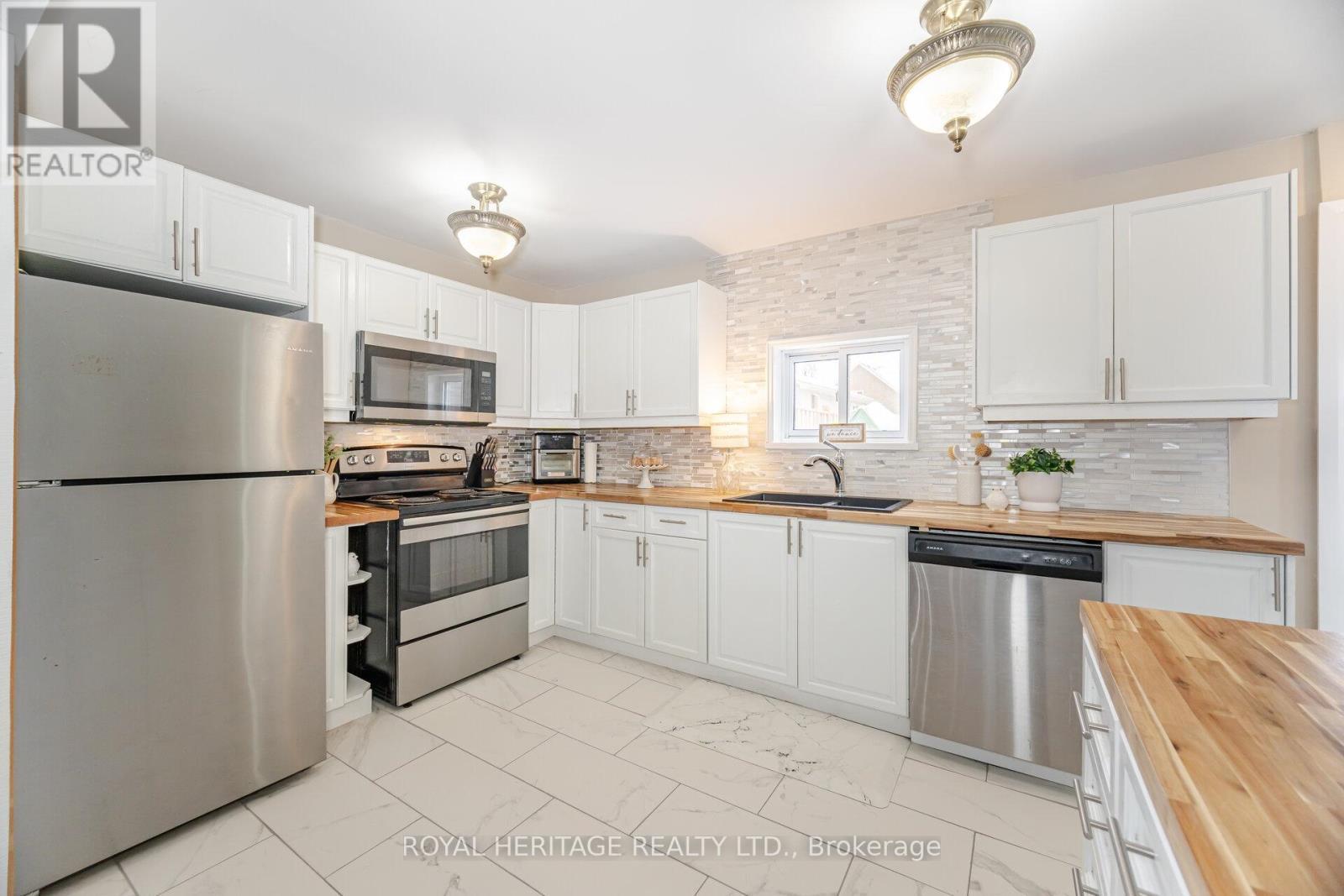 












381 MAIN STREET E

,
Southgate,




Ontario
N0C1B0

