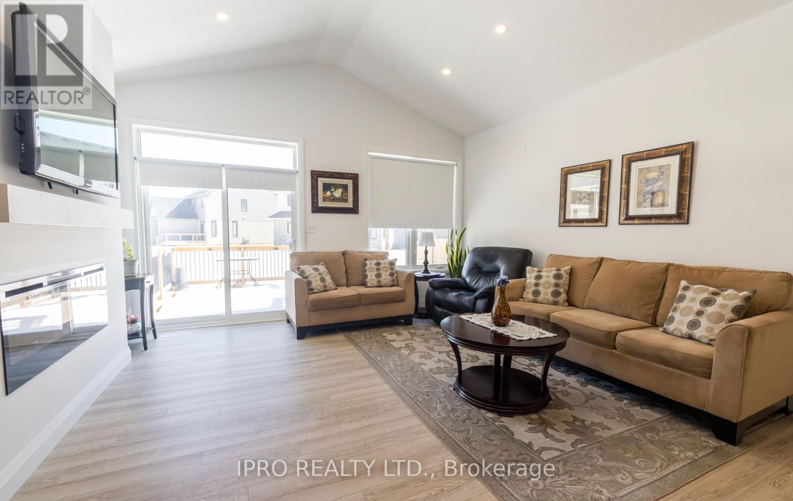 












23 MARTIN STREET

,
Tillsonburg,




Ontario
N4G0K3

