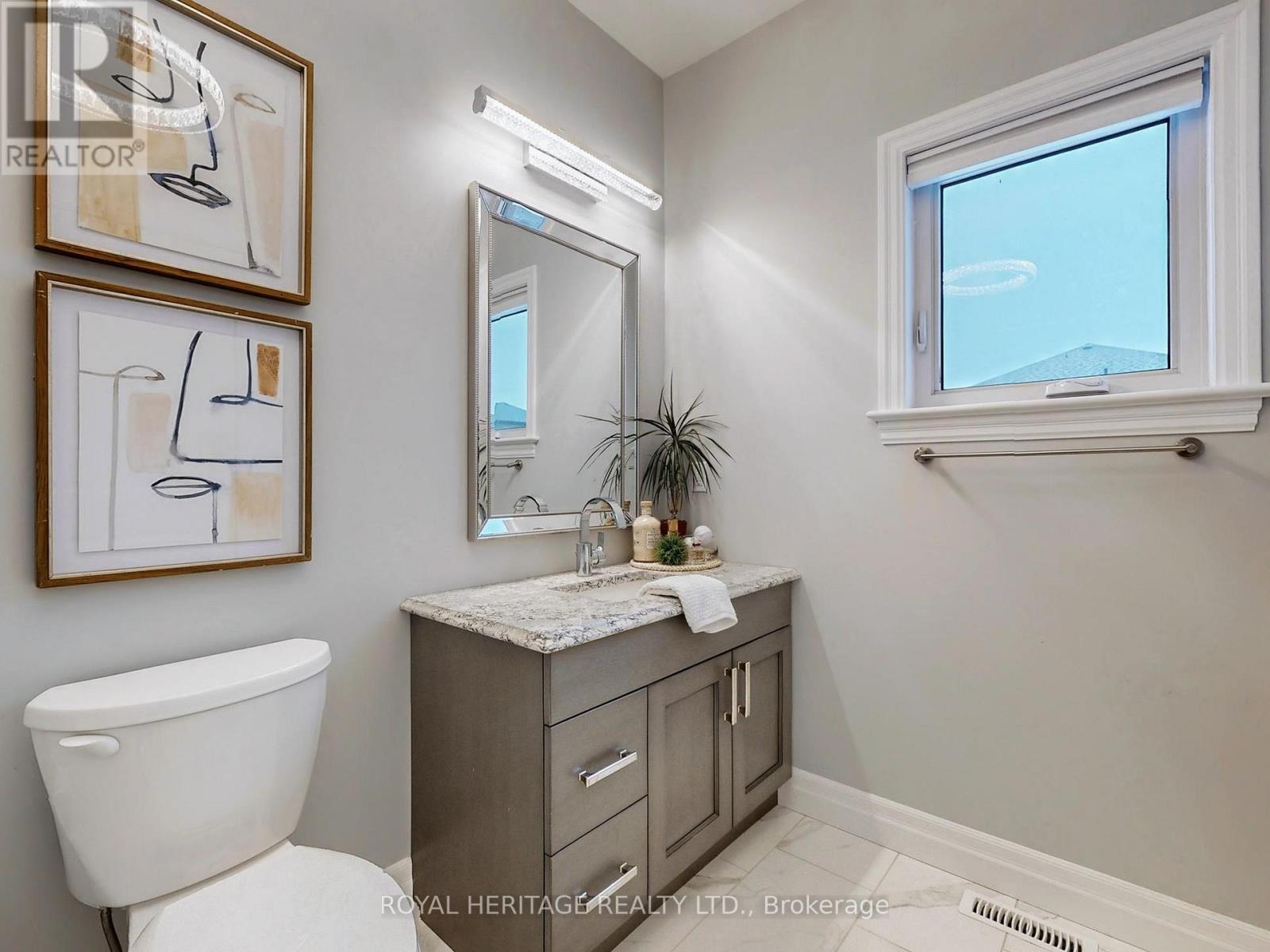 












22 BEL AIR CRESCENT

,
Quinte West (Murray Ward),




Ontario
K8V0H4

