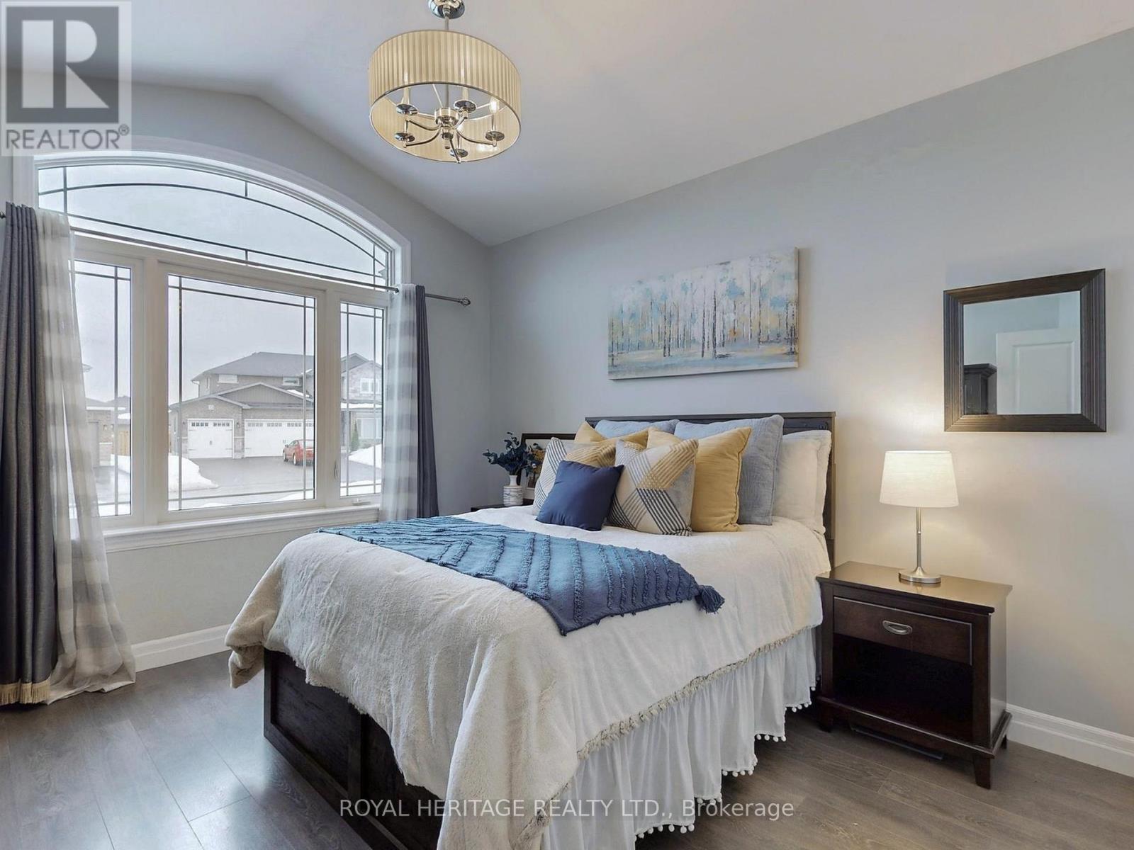 












22 BEL AIR CRESCENT

,
Quinte West (Murray Ward),




Ontario
K8V0H4

