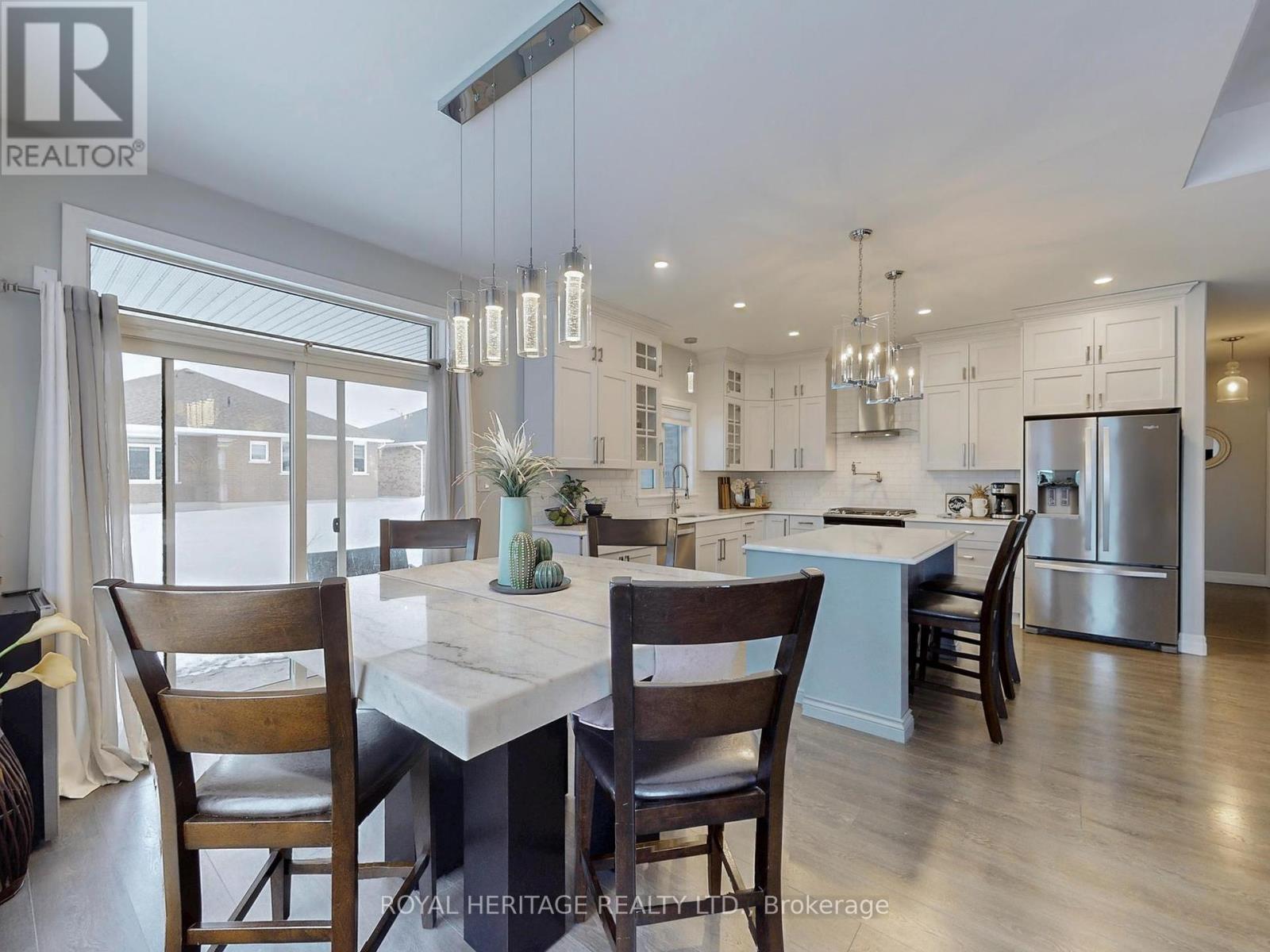 












22 BEL AIR CRESCENT

,
Quinte West (Murray Ward),




Ontario
K8V0H4

