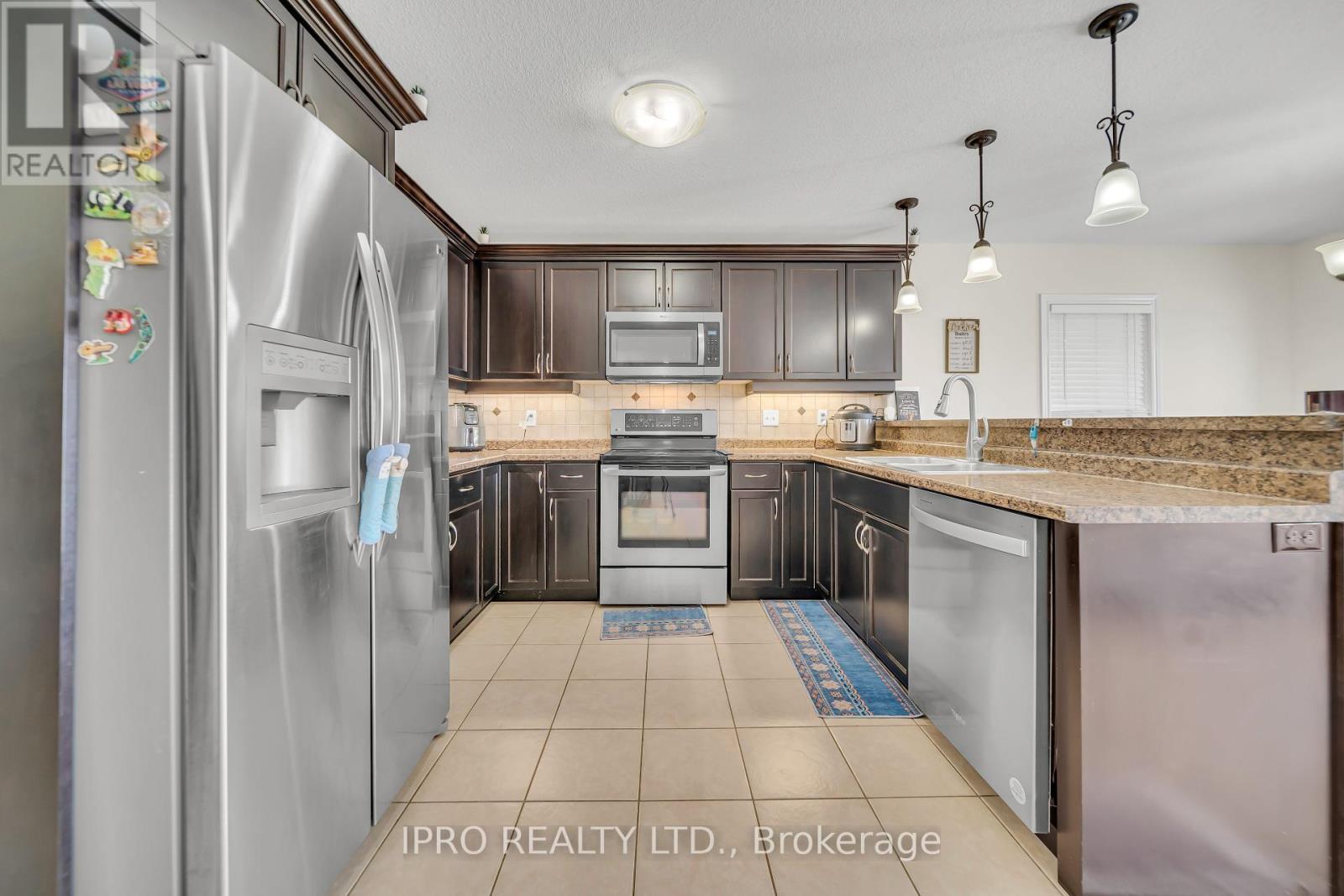 












64 NORTON DRIVE

,
Guelph (Grange Road),




Ontario
N1E7K8

