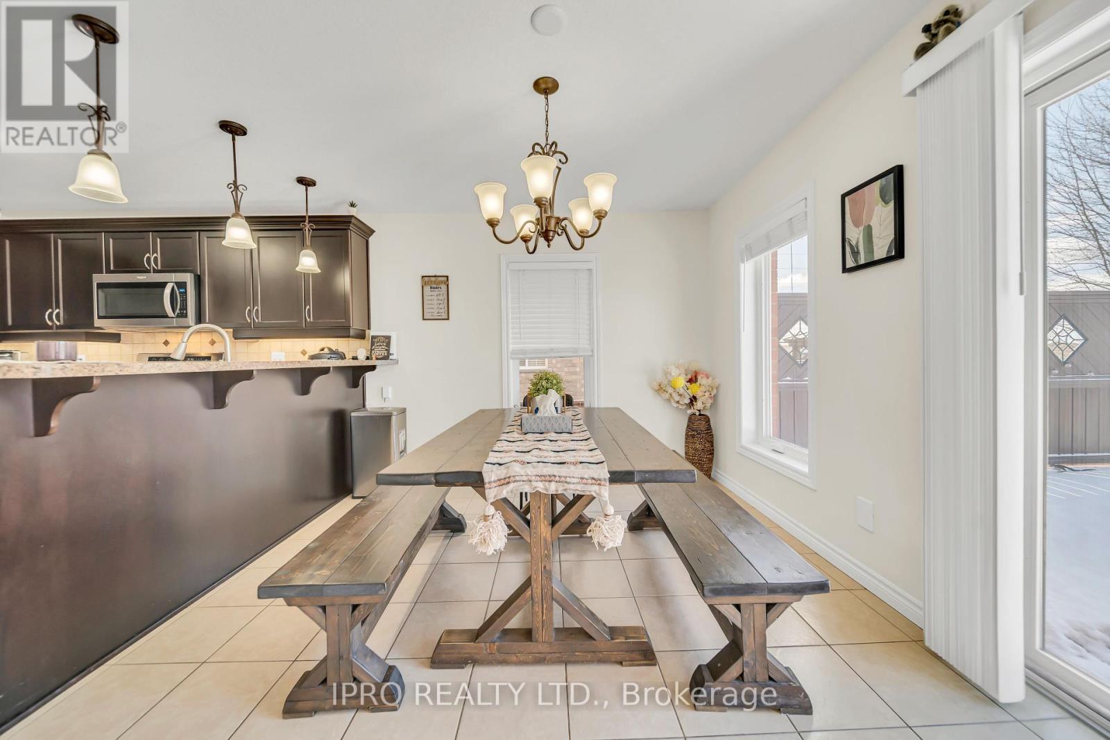












64 NORTON DRIVE

,
Guelph (Grange Road),




Ontario
N1E7K8

