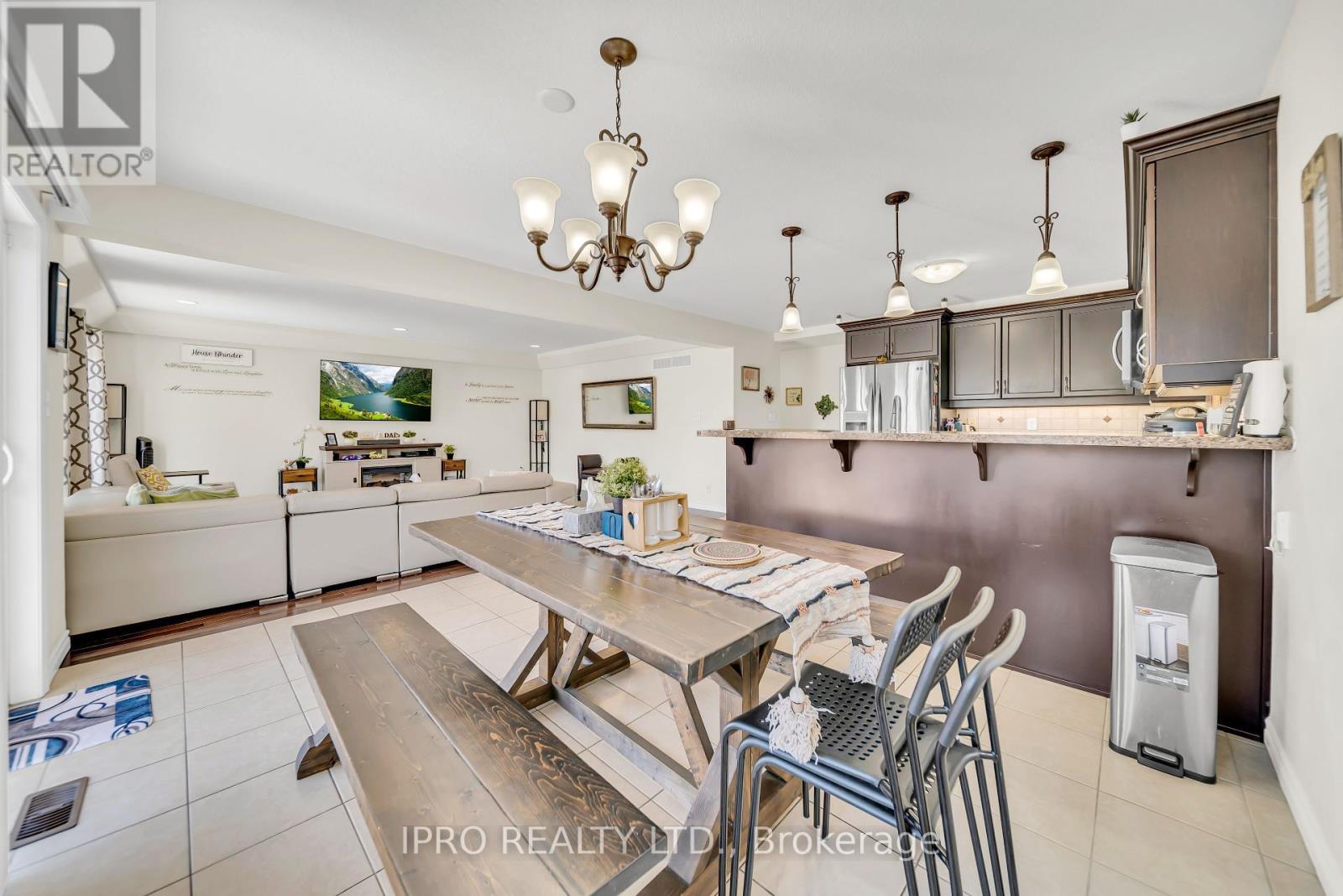 












64 NORTON DRIVE

,
Guelph (Grange Road),




Ontario
N1E7K8

