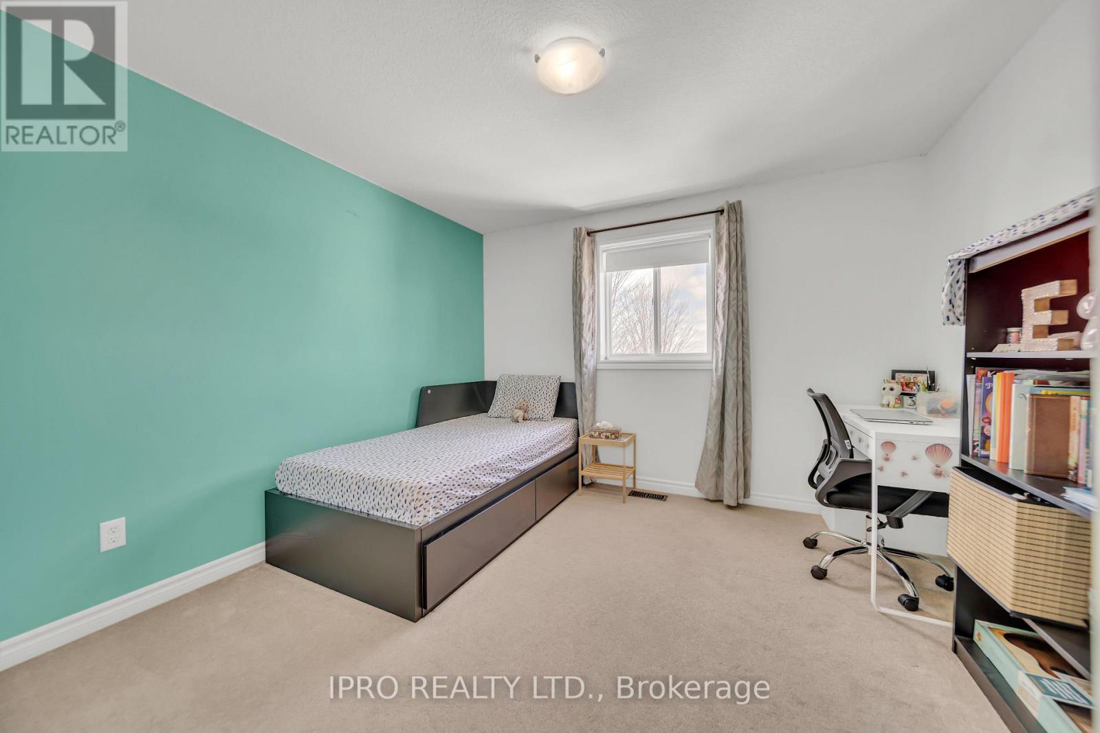 












64 NORTON DRIVE

,
Guelph (Grange Road),




Ontario
N1E7K8

