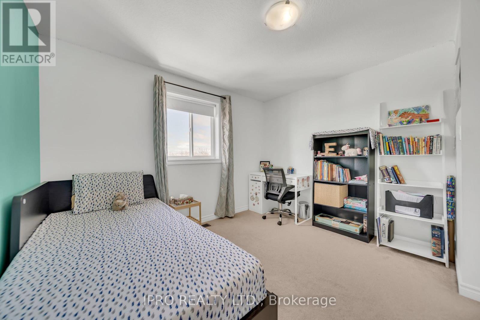 












64 NORTON DRIVE

,
Guelph (Grange Road),




Ontario
N1E7K8

