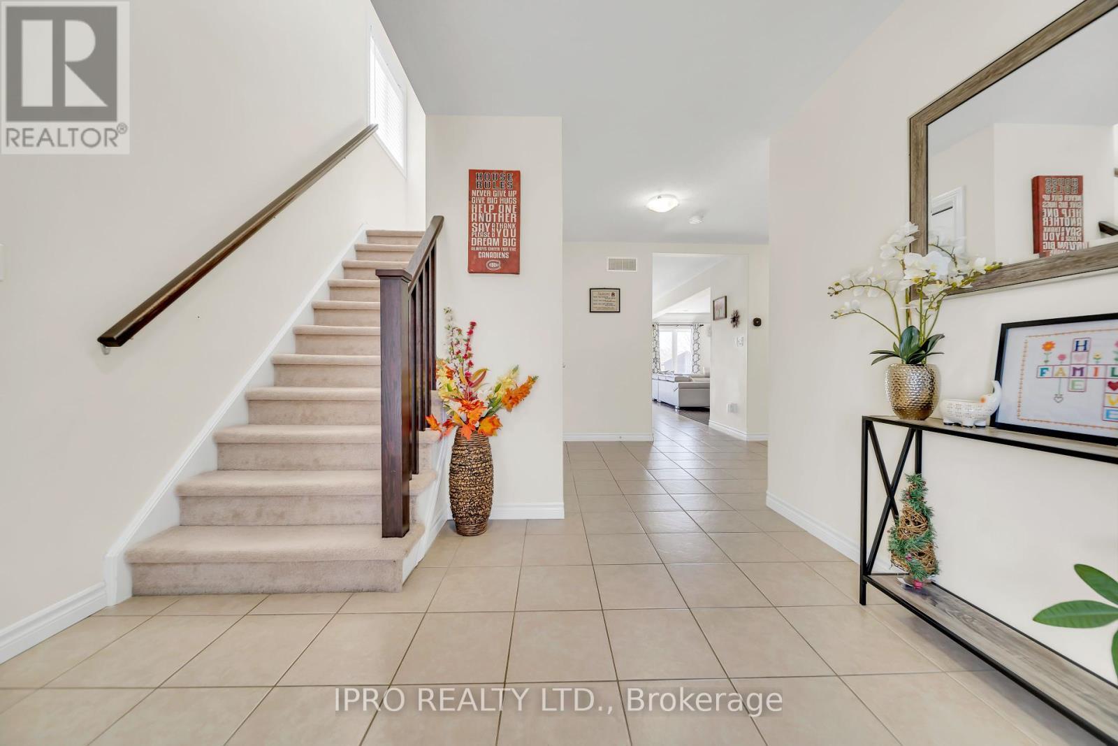 












64 NORTON DRIVE

,
Guelph (Grange Road),




Ontario
N1E7K8

