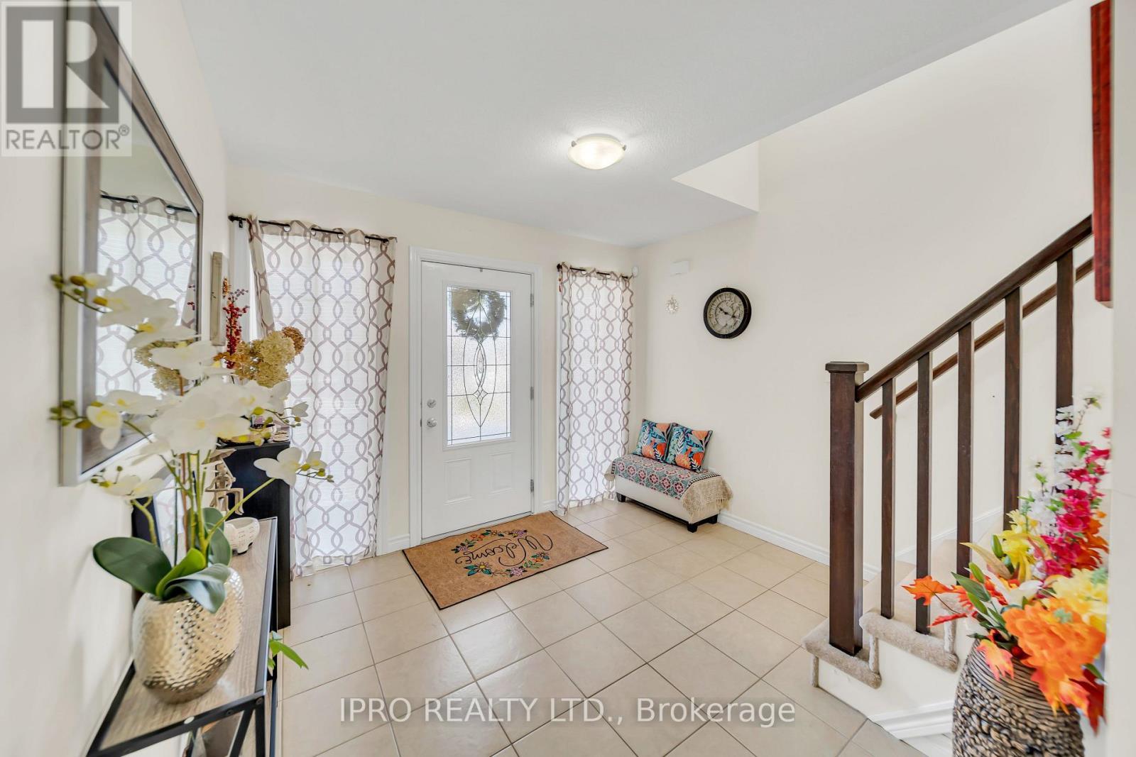 












64 NORTON DRIVE

,
Guelph (Grange Road),




Ontario
N1E7K8

