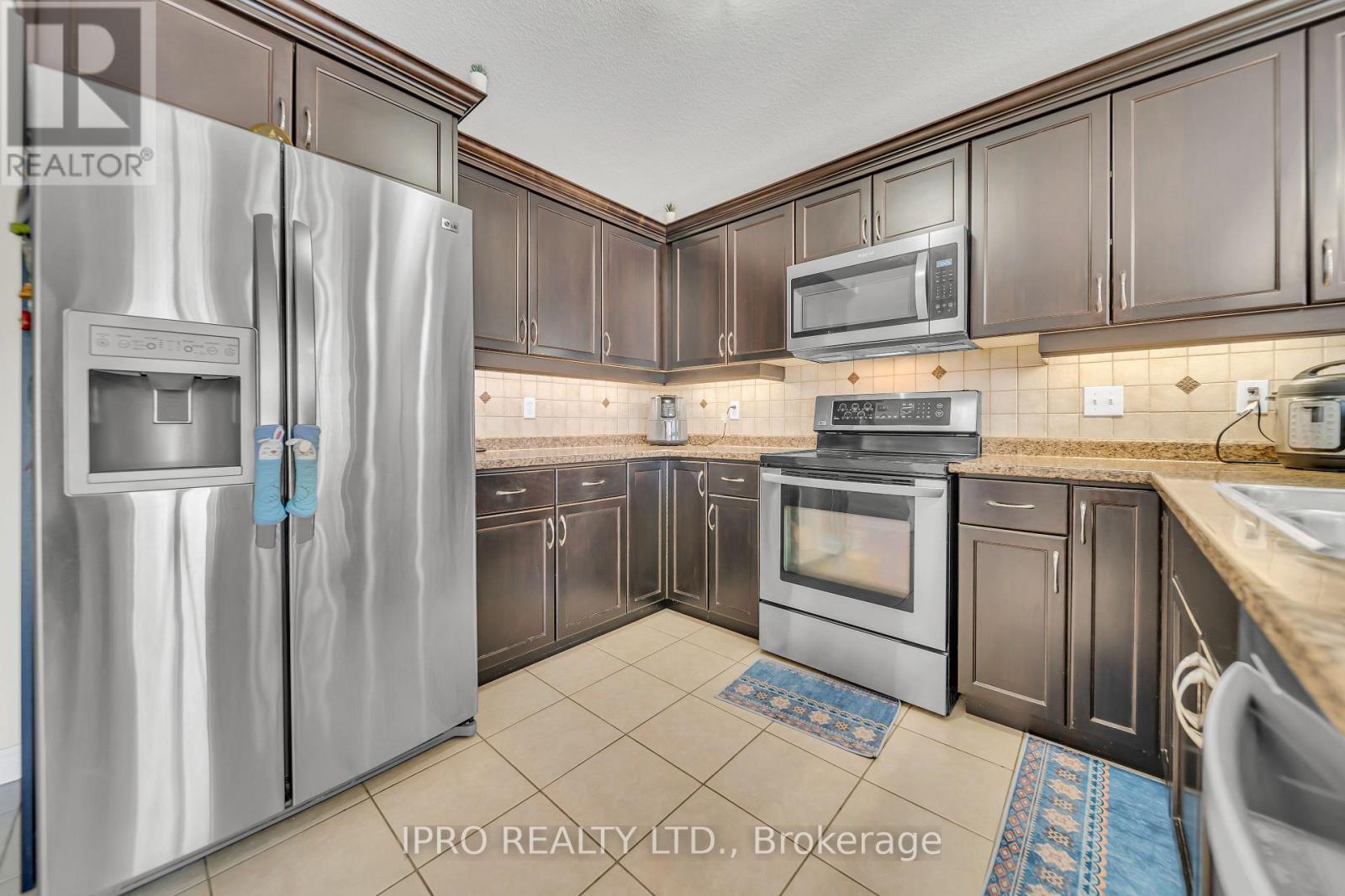 












64 NORTON DRIVE

,
Guelph (Grange Road),




Ontario
N1E7K8

