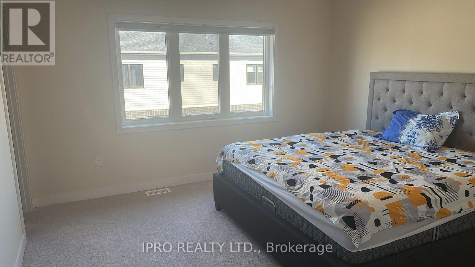 












10 DAISY LANE

,
Thorold (Hurricane/Merrittville),




Ontario
L0S1K0

