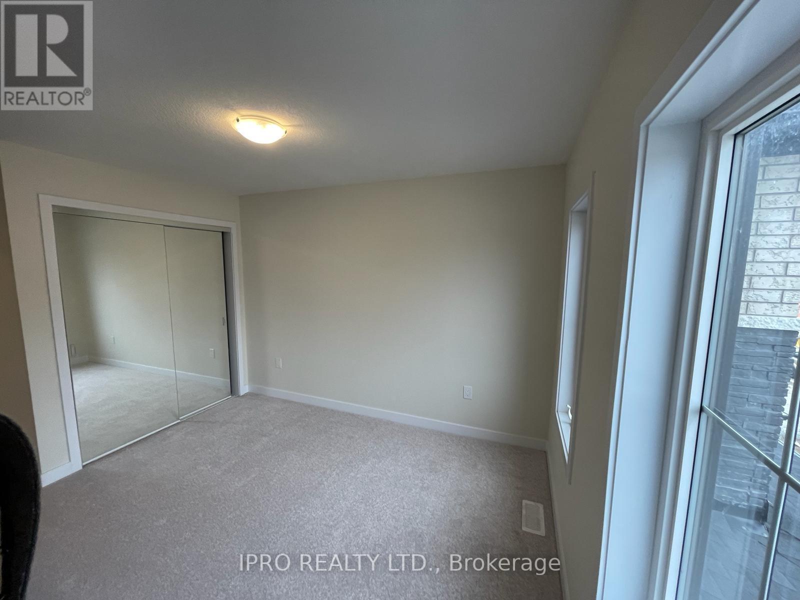












10 DAISY LANE

,
Thorold (Hurricane/Merrittville),




Ontario
L0S1K0

