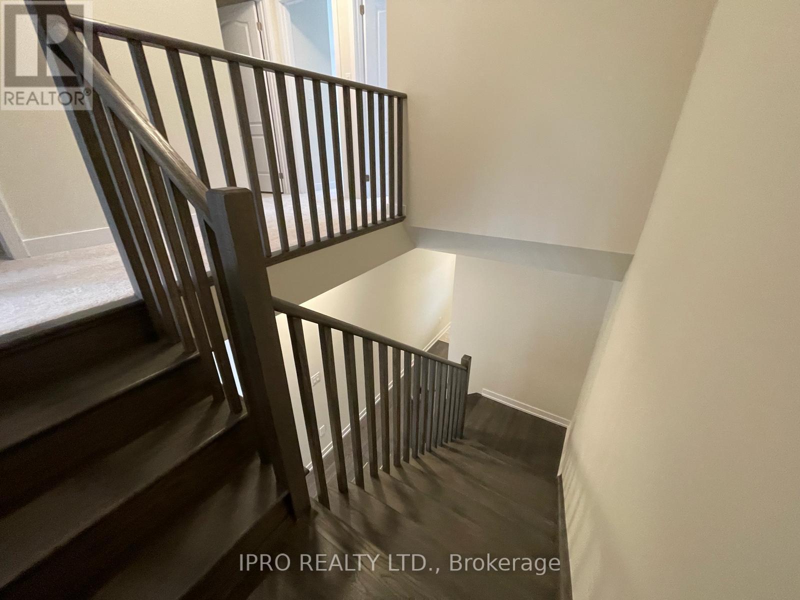 












10 DAISY LANE

,
Thorold (Hurricane/Merrittville),




Ontario
L0S1K0

