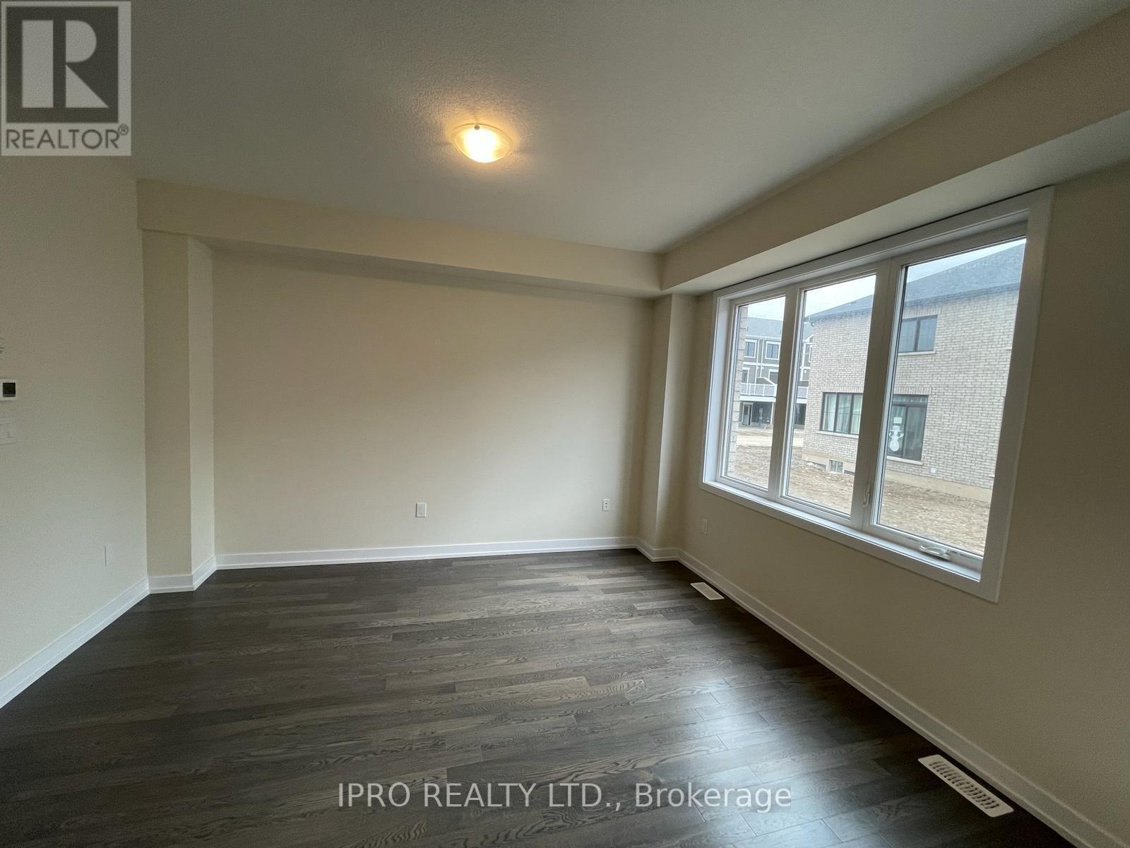 












10 DAISY LANE

,
Thorold (Hurricane/Merrittville),




Ontario
L0S1K0

