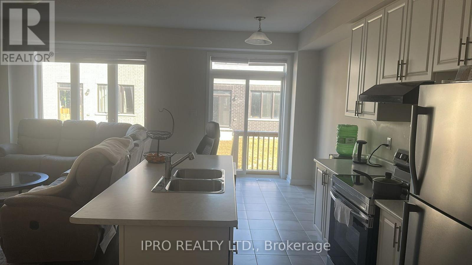 












10 DAISY LANE

,
Thorold (Hurricane/Merrittville),




Ontario
L0S1K0

