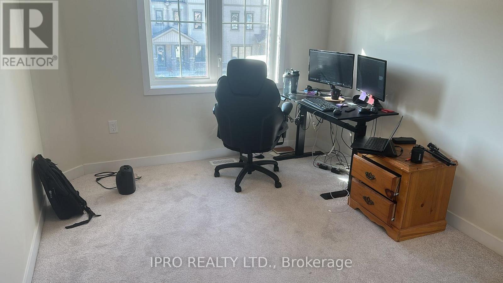 












10 DAISY LANE

,
Thorold (Hurricane/Merrittville),




Ontario
L0S1K0


