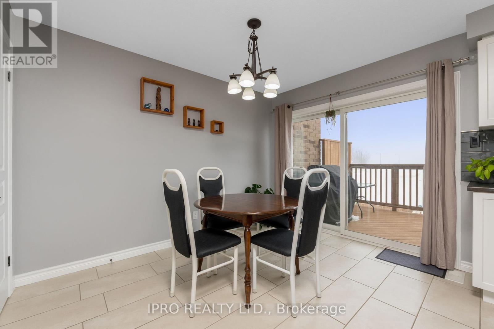 












28 TAYLOR DRIVE

,
East Luther Grand Valley (Grand Valley),




Ontario
L9W6P4

